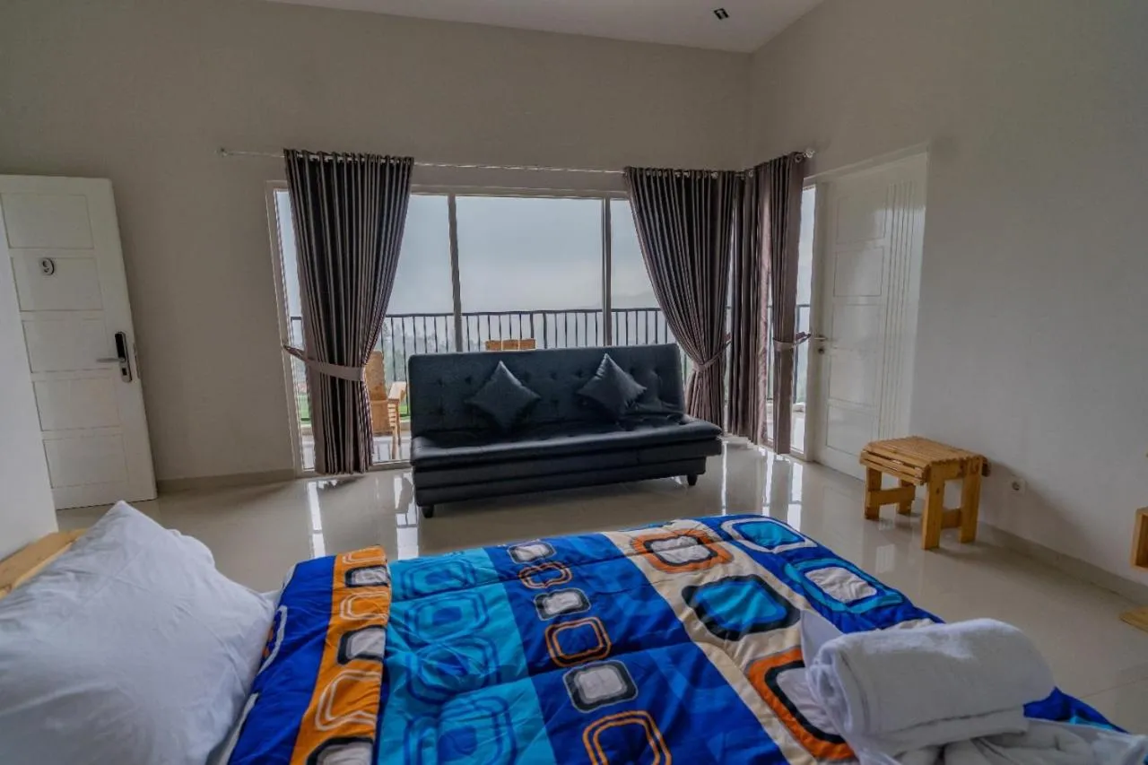 Bed in Fredelia homestay