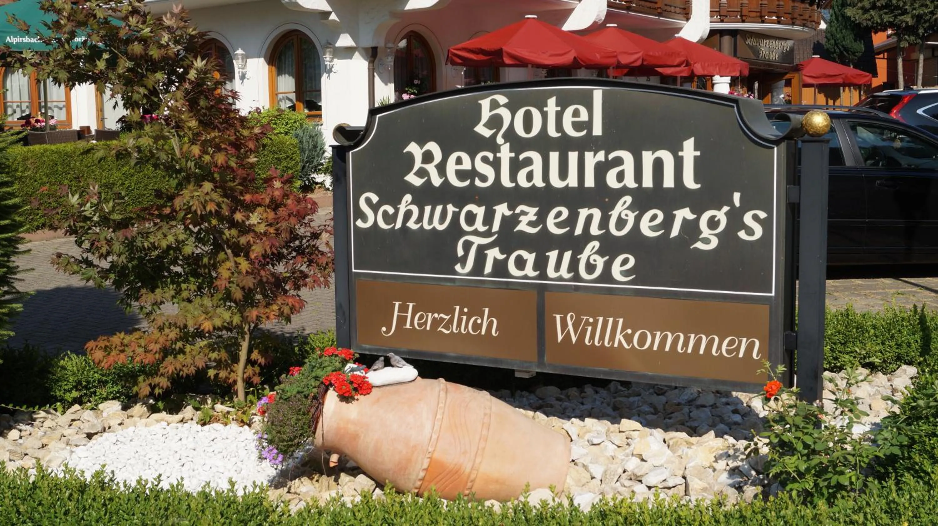 Property logo or sign in Hotel Schwarzenbergs Traube
