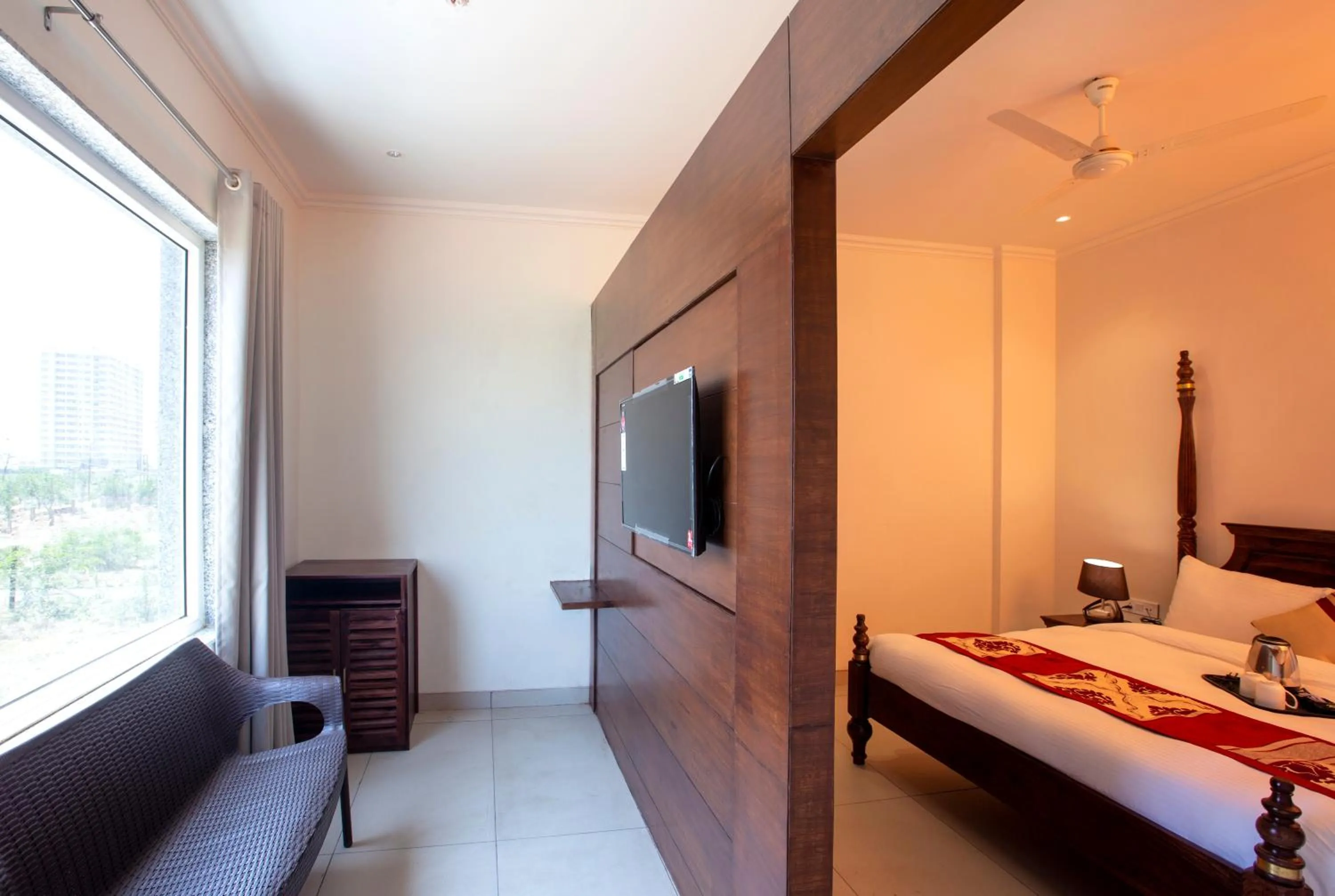 Photo of the whole room in The Vrindwoods