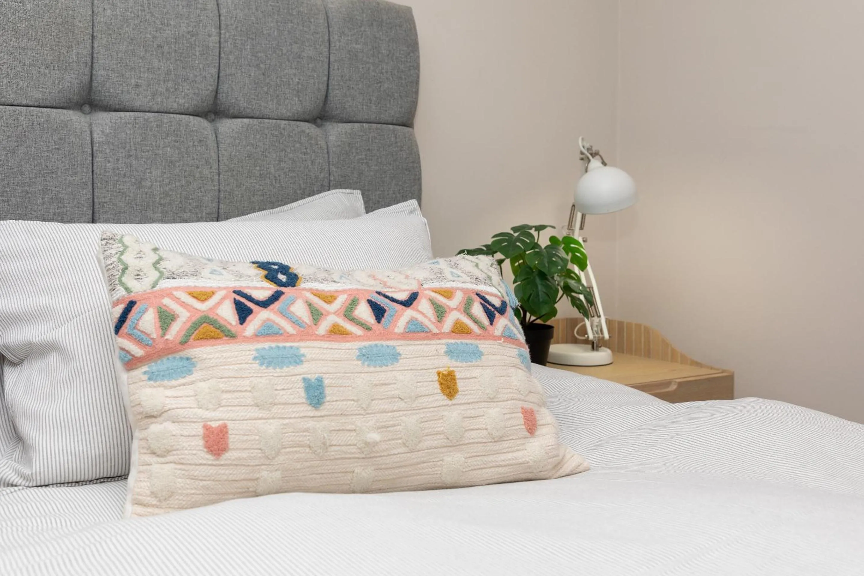 Bedroom, Bed in The Hideaway