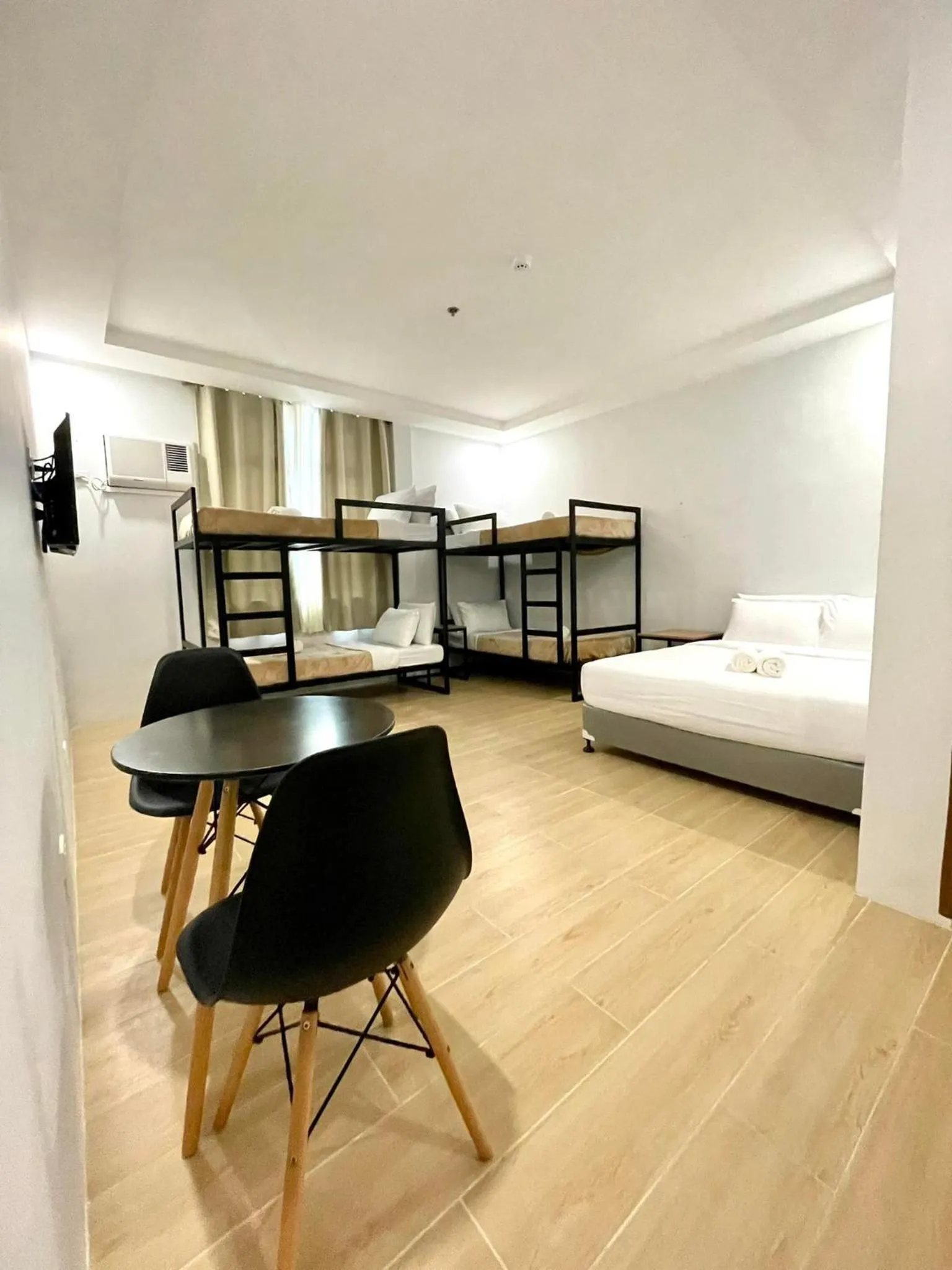 Bedroom, Bed in Bambu Suites