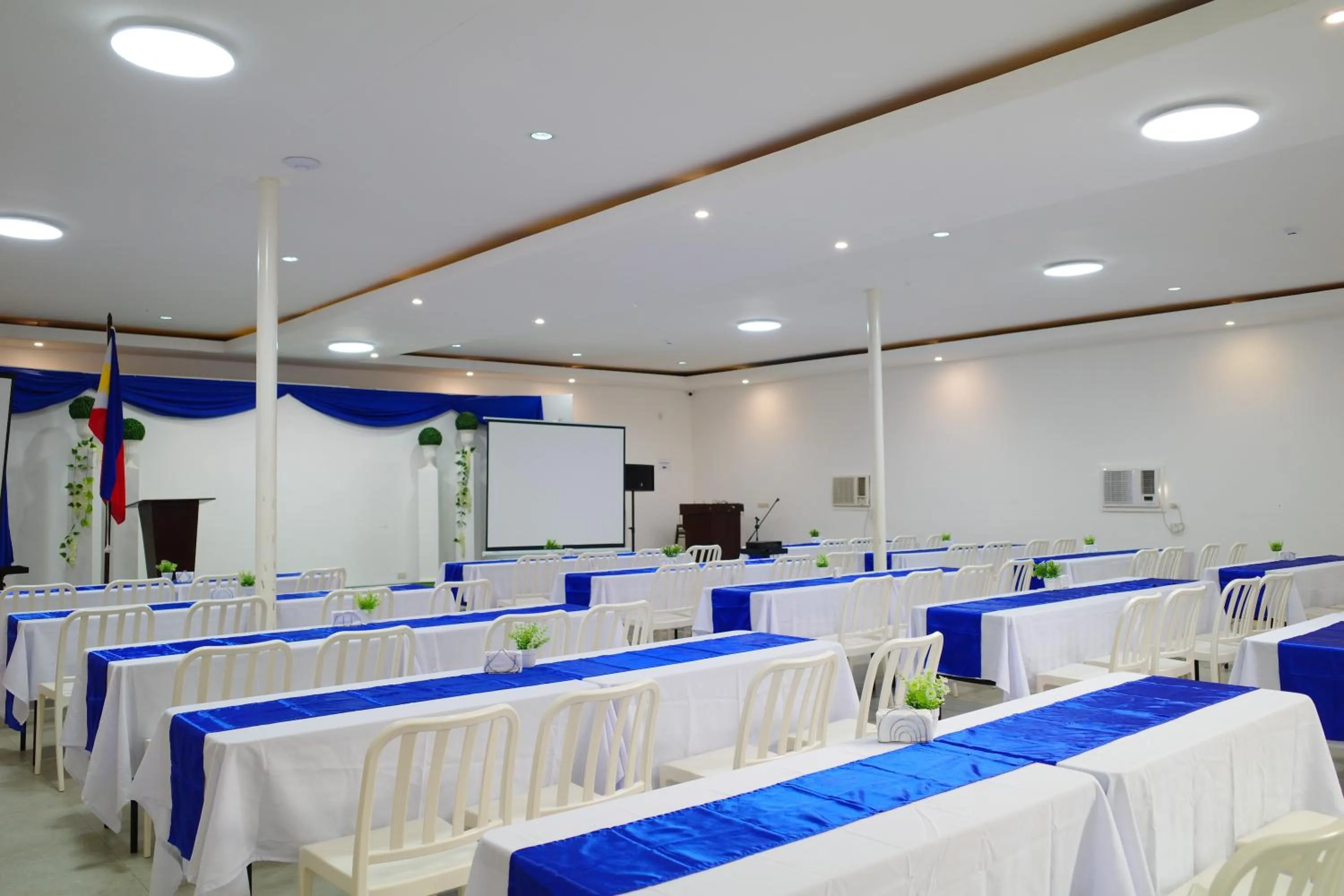 Meeting/conference room in Bambu Suites