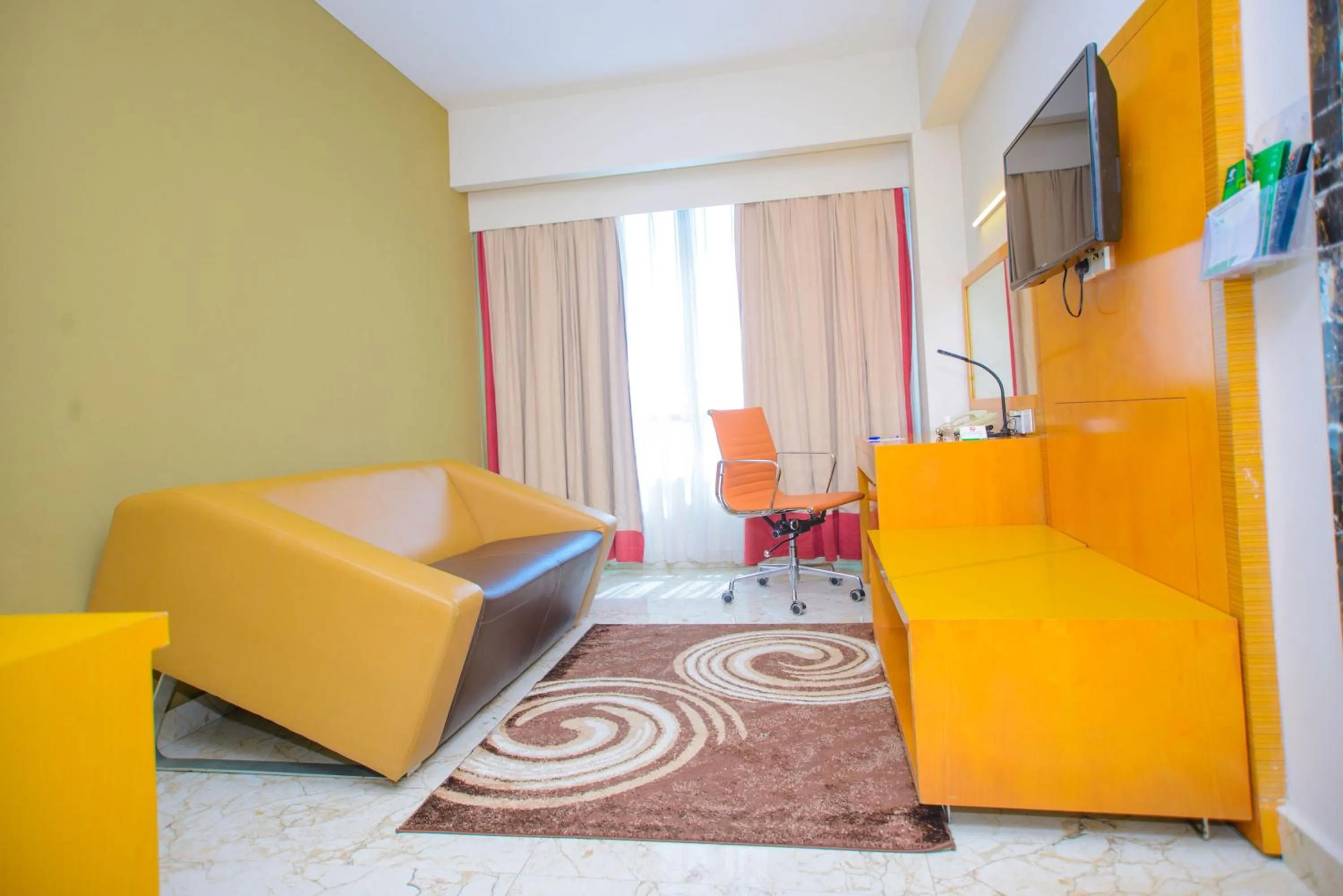 TV and multimedia in Holiday Inn Dar Es Salaam by IHG
