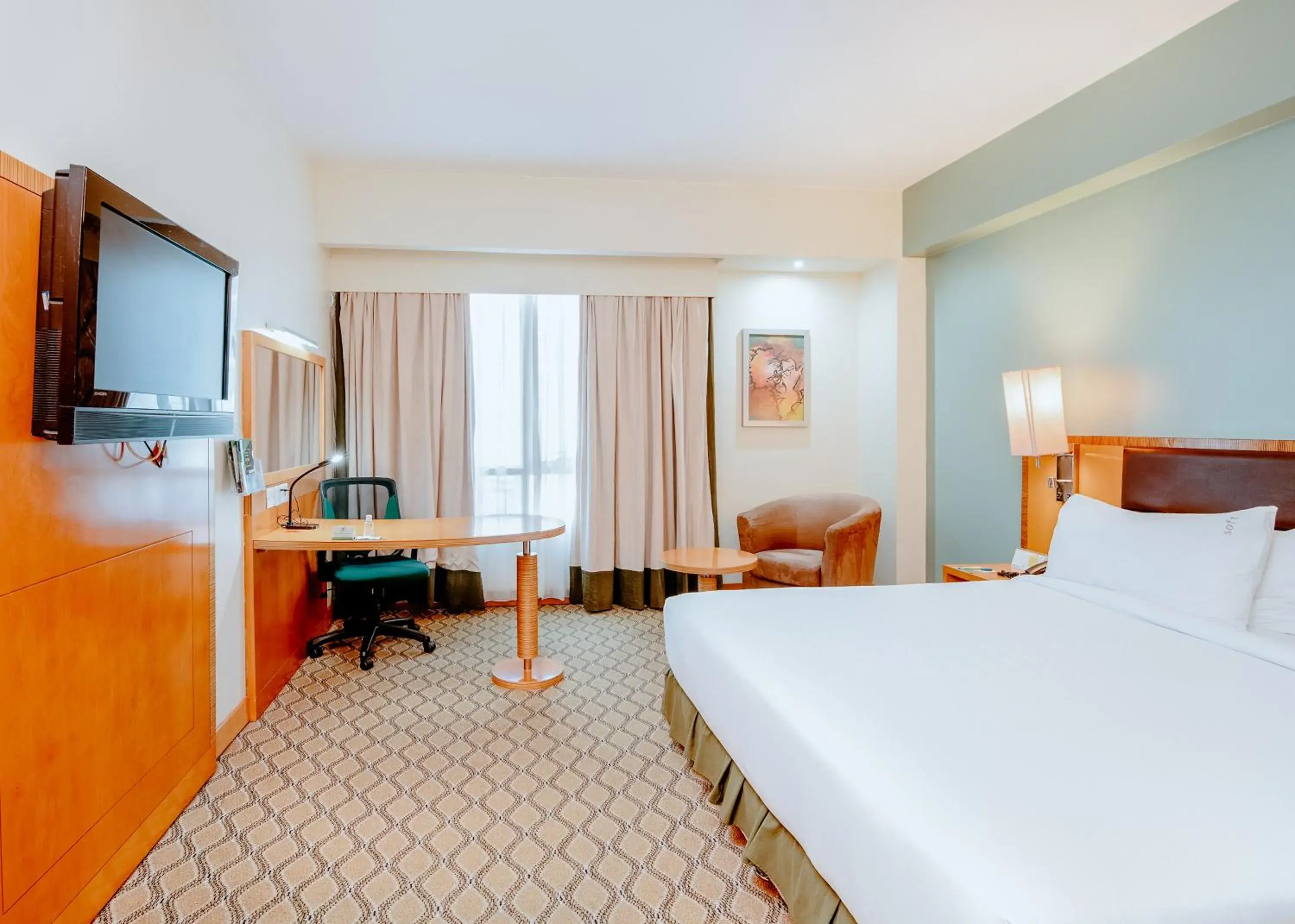 Standard Double Room - Disability Access in Holiday Inn Dar Es Salaam by IHG Standard Double Room - Disability Access in Holiday Inn Dar Es Salaam by IHG