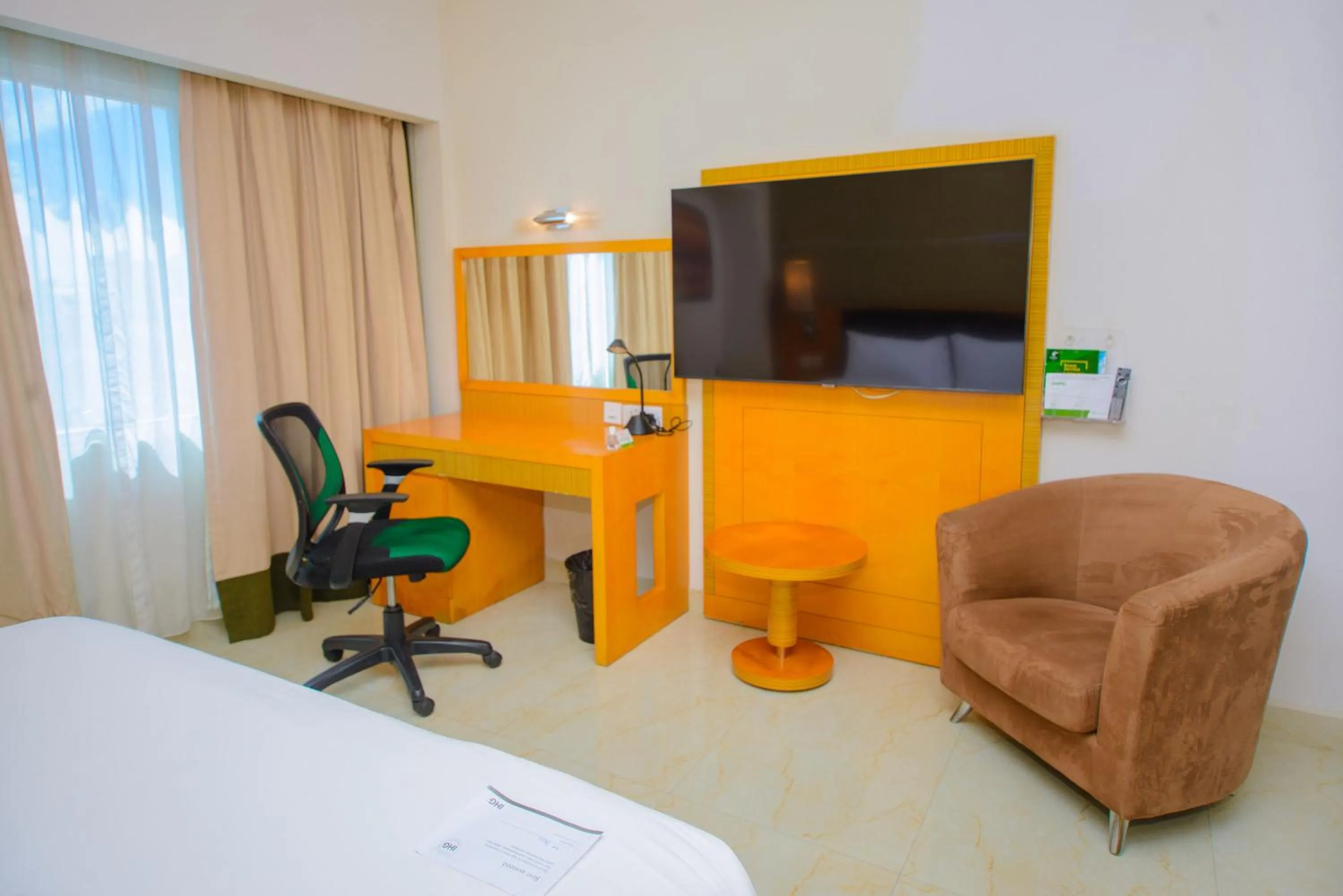 TV and multimedia, Bed in Holiday Inn Dar Es Salaam by IHG
