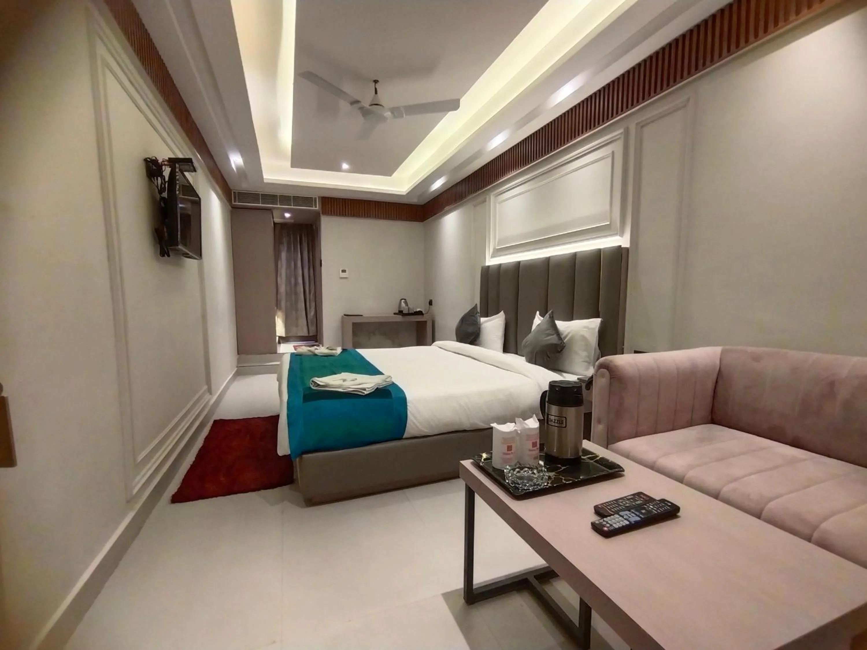 Bed in Hotel Gagan Plaza