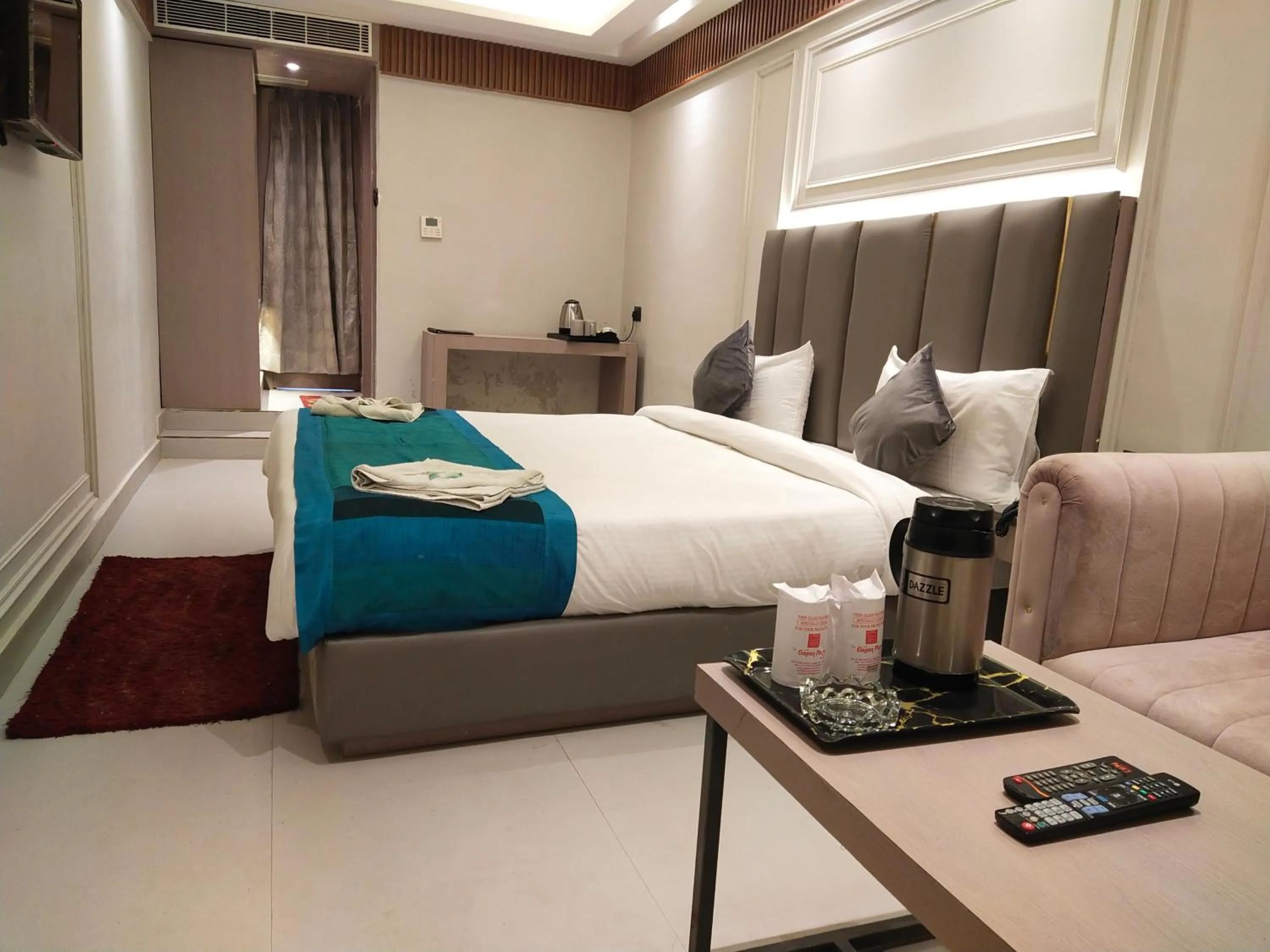 Bed in Hotel Gagan Plaza