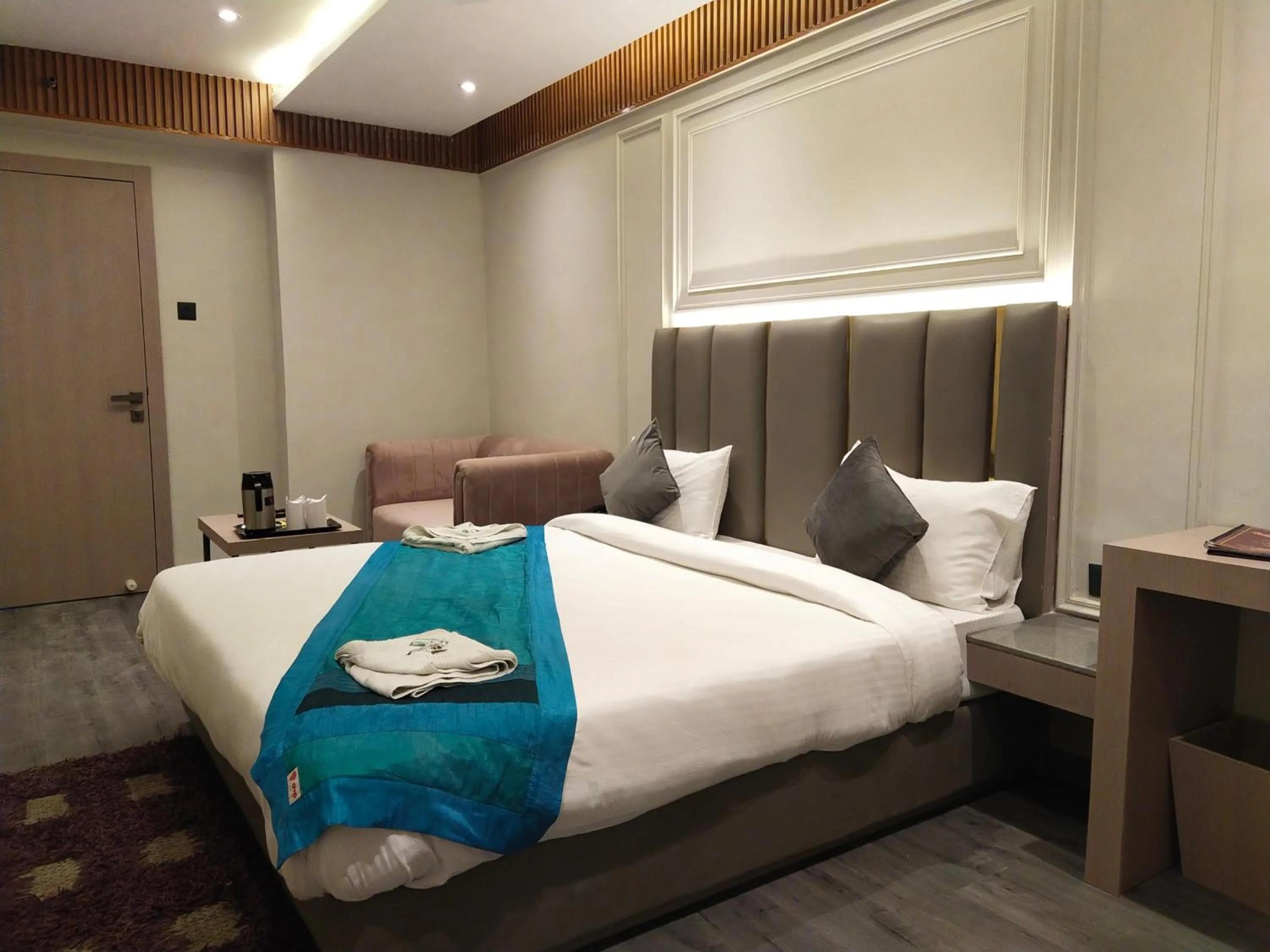 Bed in Hotel Gagan Plaza