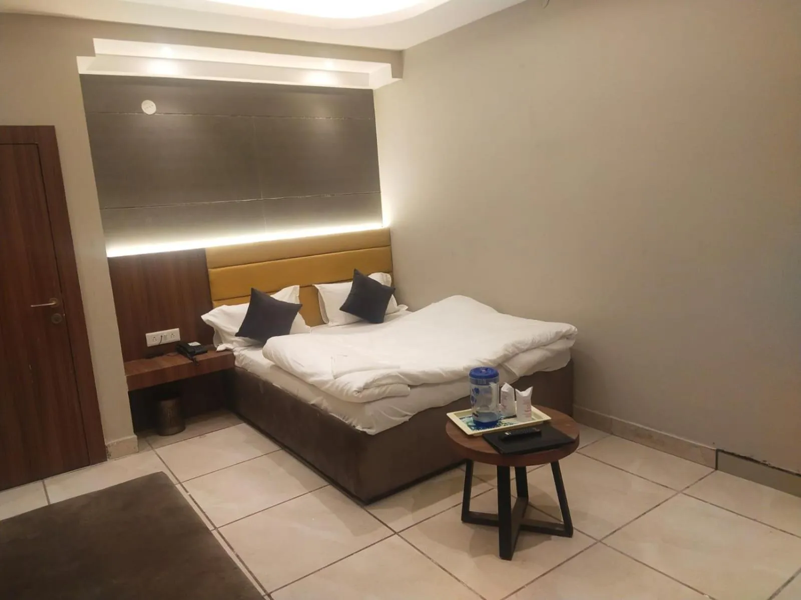 Bed in Hotel Gagan Plaza