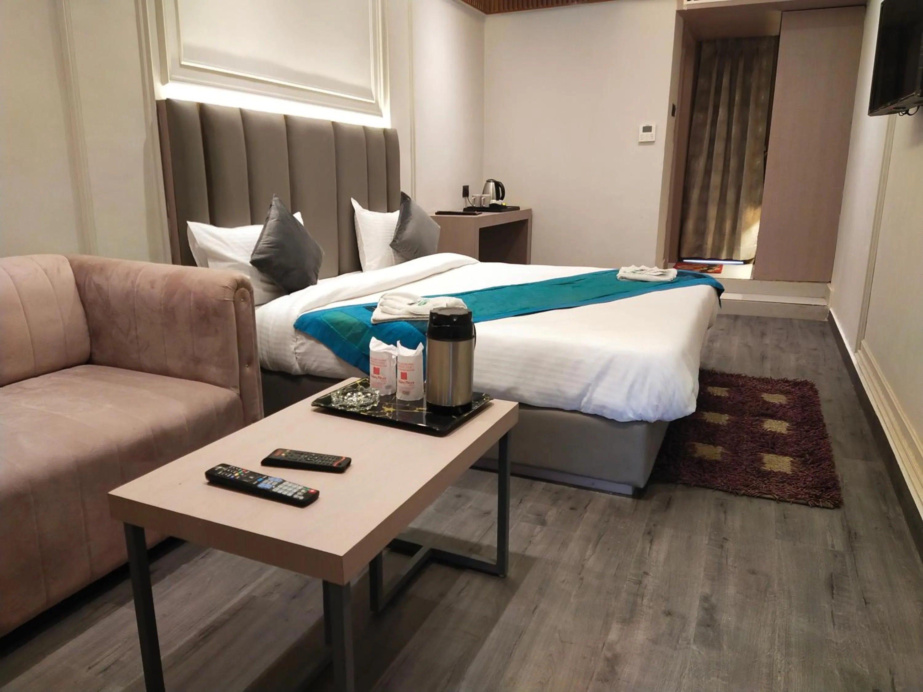 Bed in Hotel Gagan Plaza