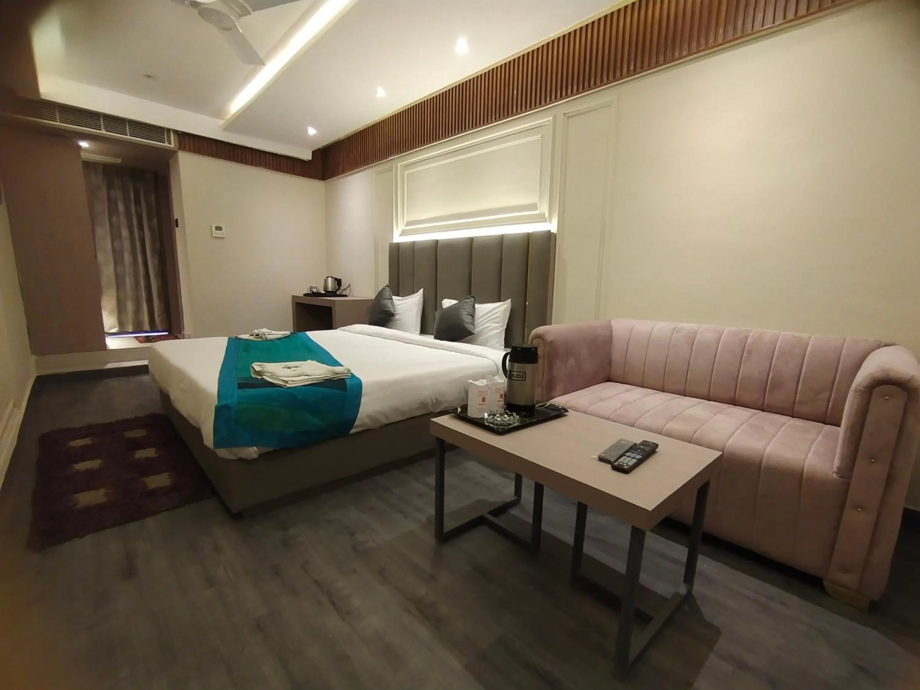 Bed in Hotel Gagan Plaza