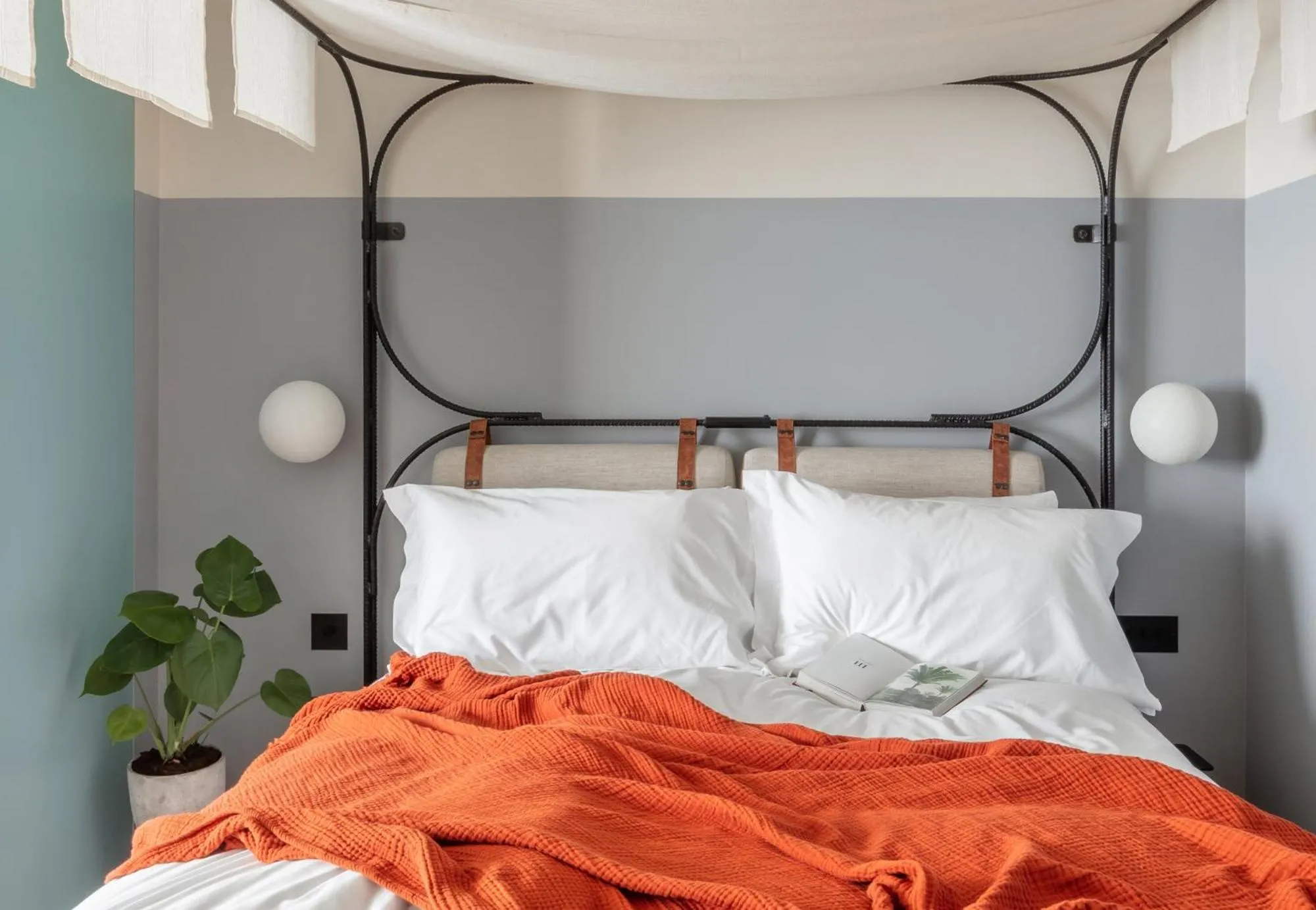 TV and multimedia, Bed in Bermonds Locke, Tower Bridge