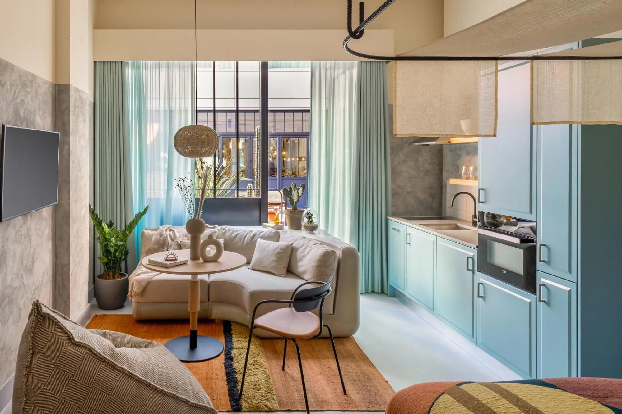 TV and multimedia in Bermonds Locke, Tower Bridge