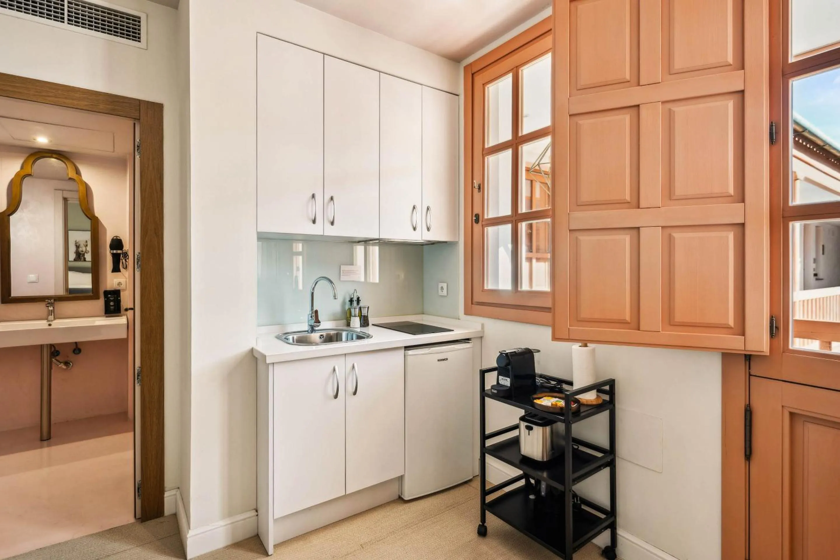 Bathroom in Limehome Cordoba Calle Pozanco - City Center