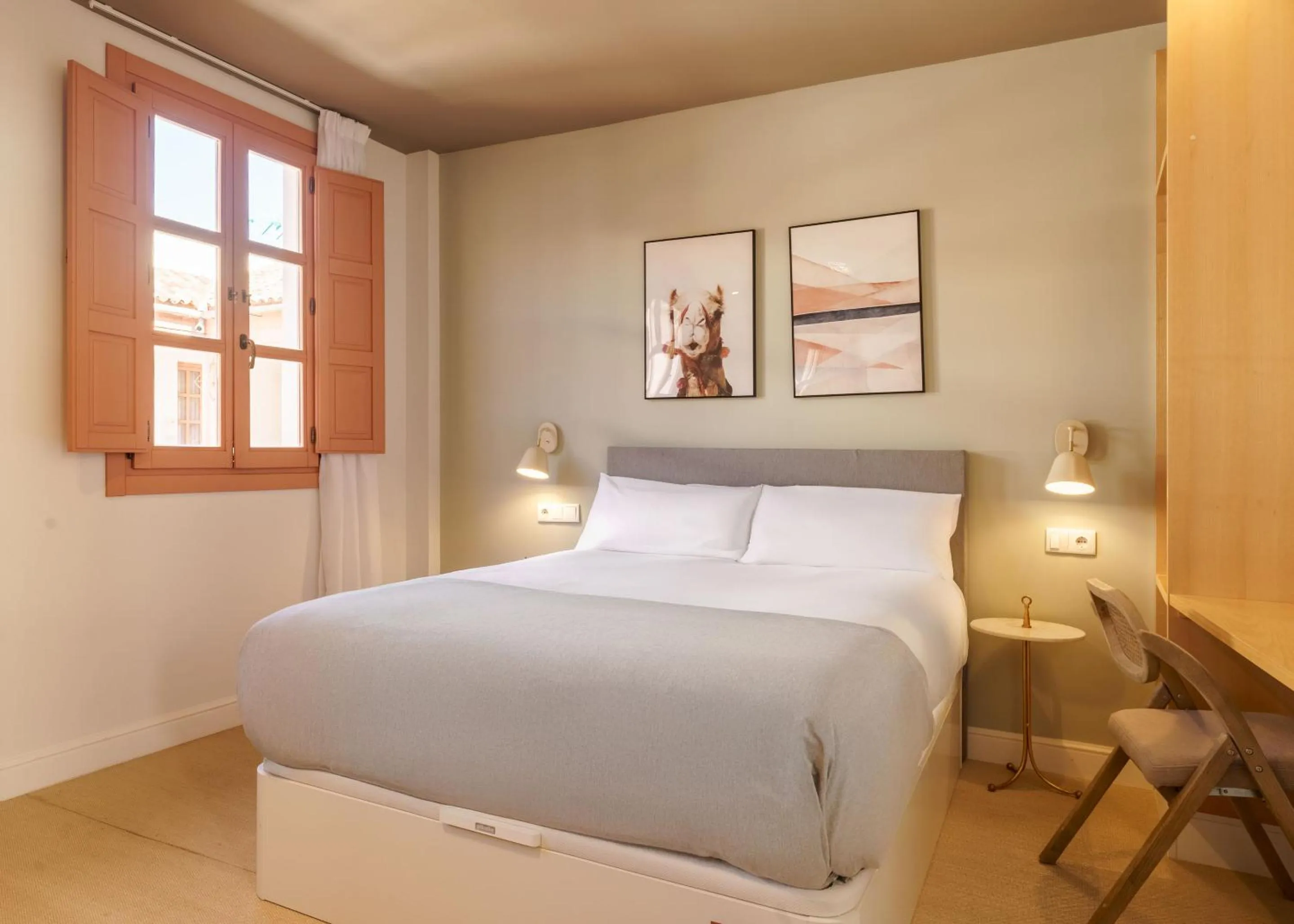 Bed in Limehome Cordoba Calle Pozanco - City Center