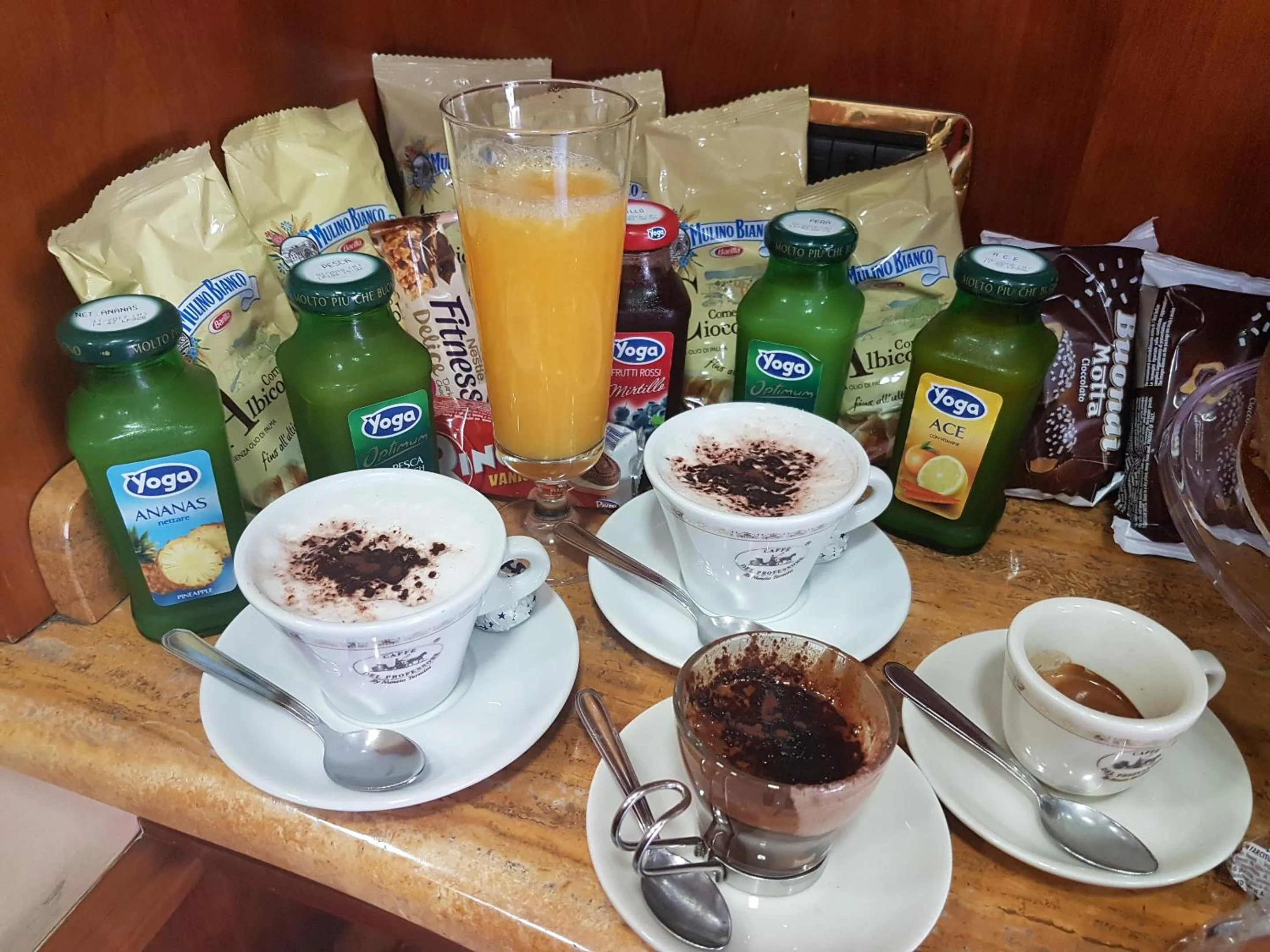 Lounge or bar in Thousand Colors