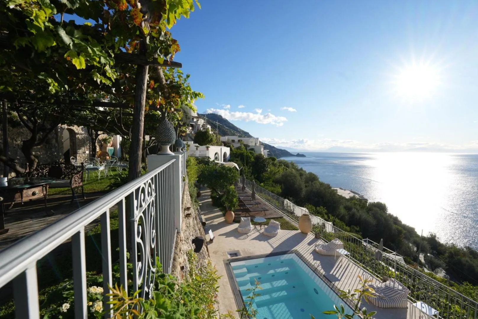 Swimming pool in Villa Gianlica