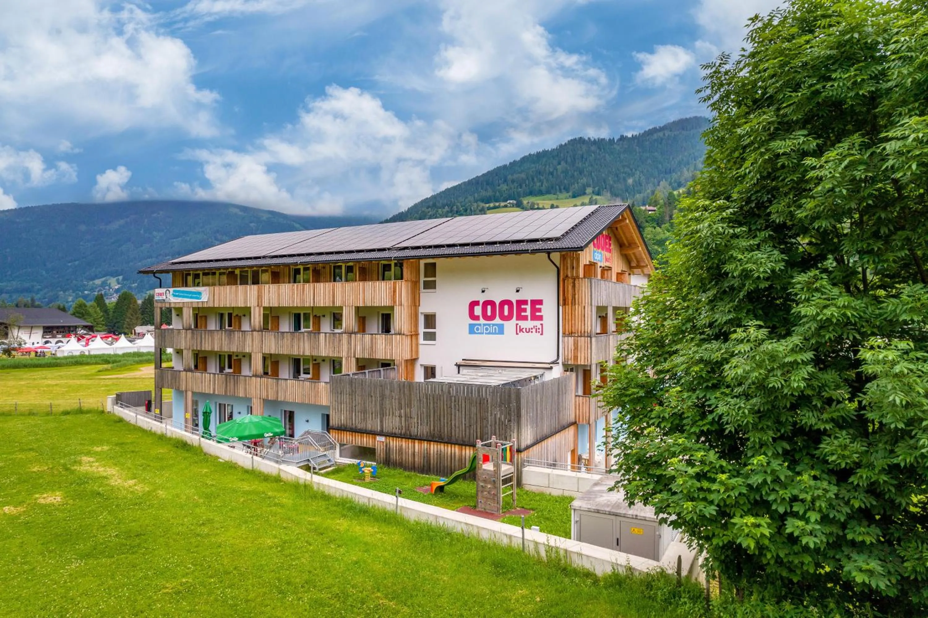 Property building in COOEE alpin Hotel Bad Kleinkirchheim