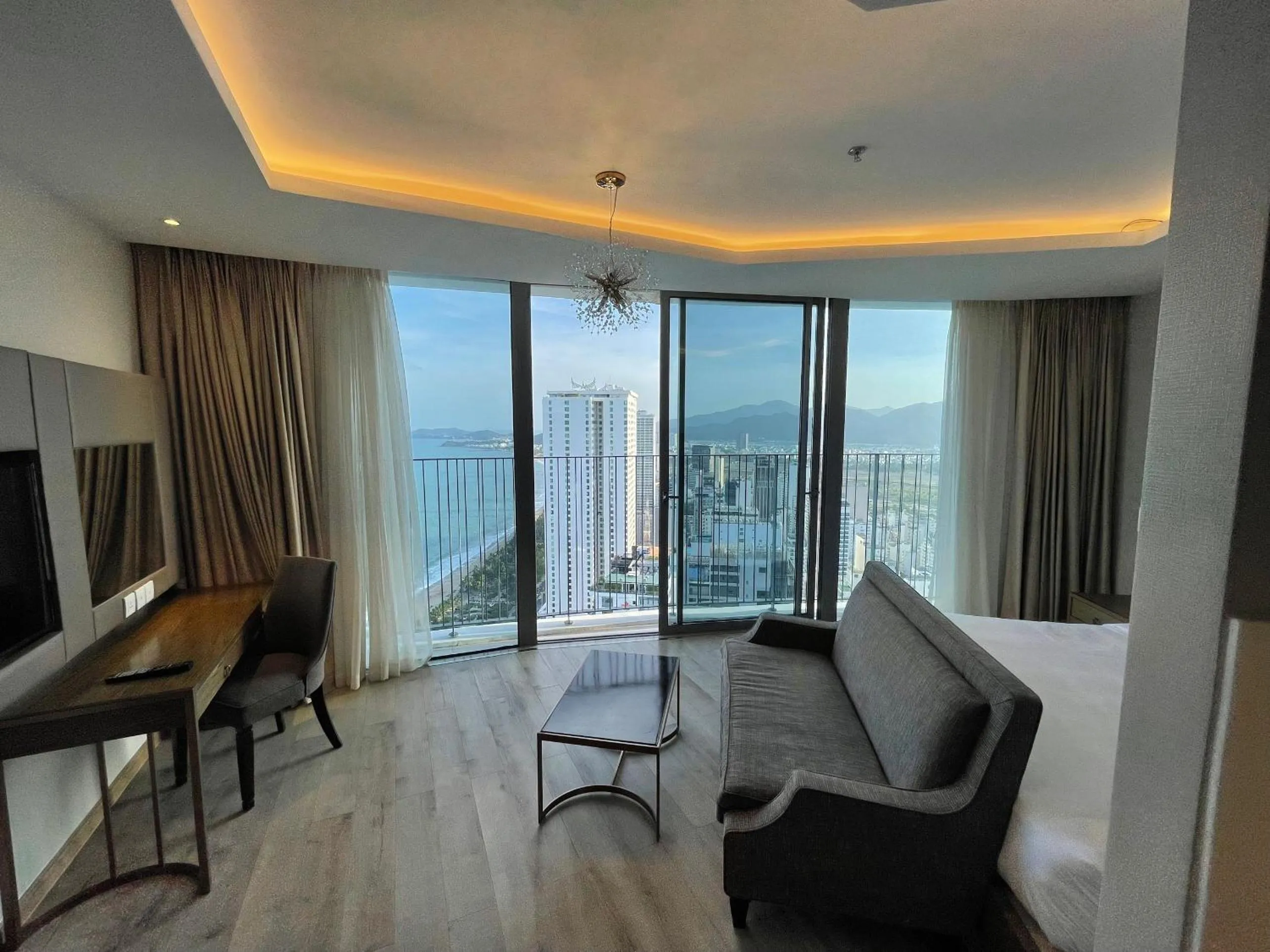 Bed in PANORAMA Condotel by HLG