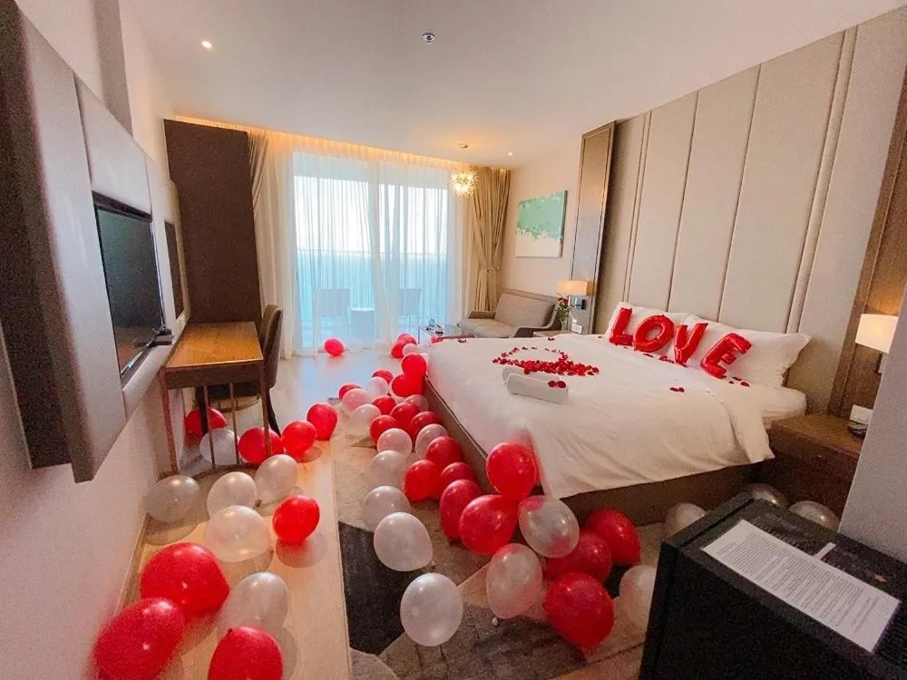 Bed in PANORAMA Condotel by HLG