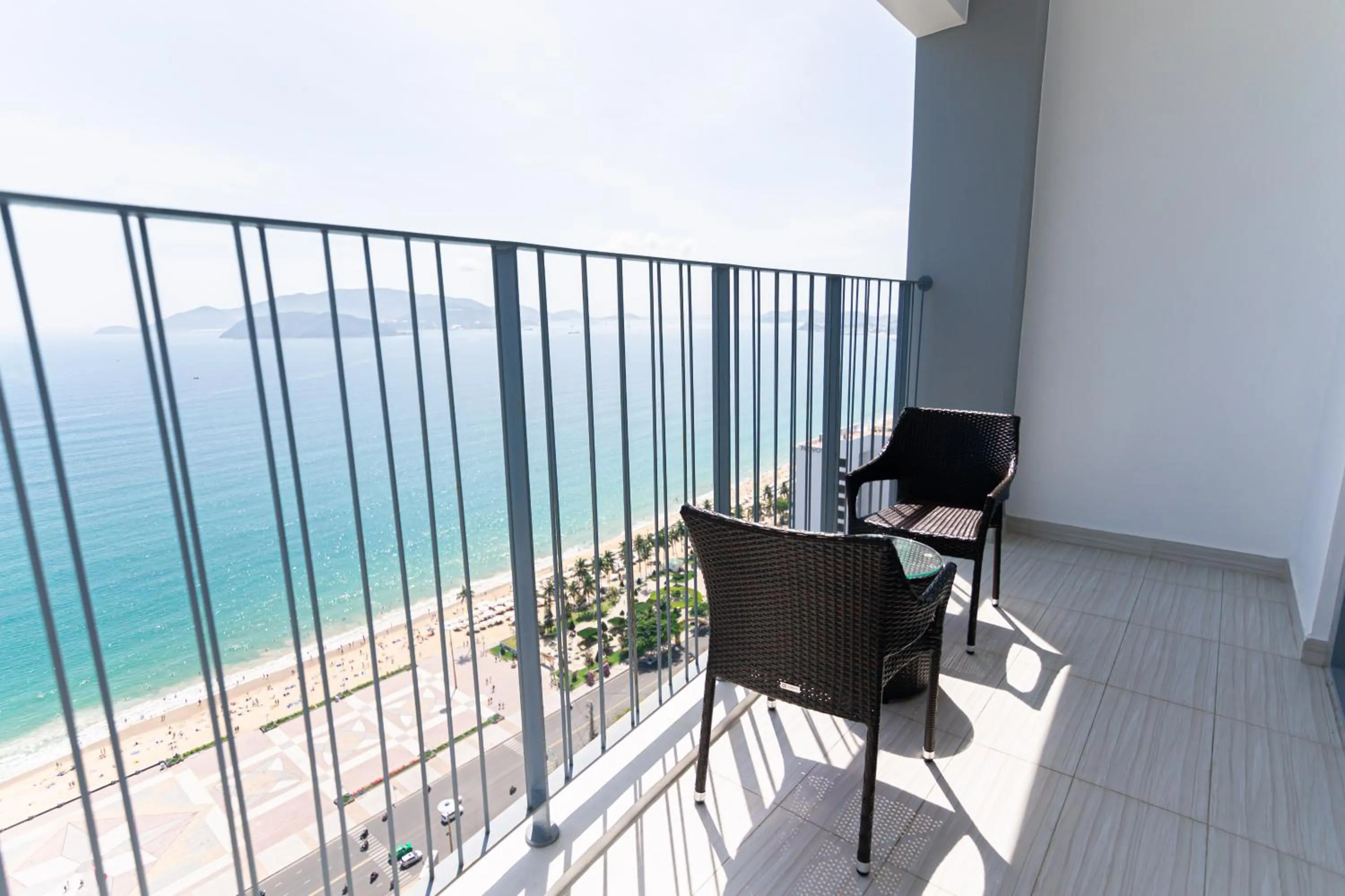 Patio in PANORAMA Condotel by HLG