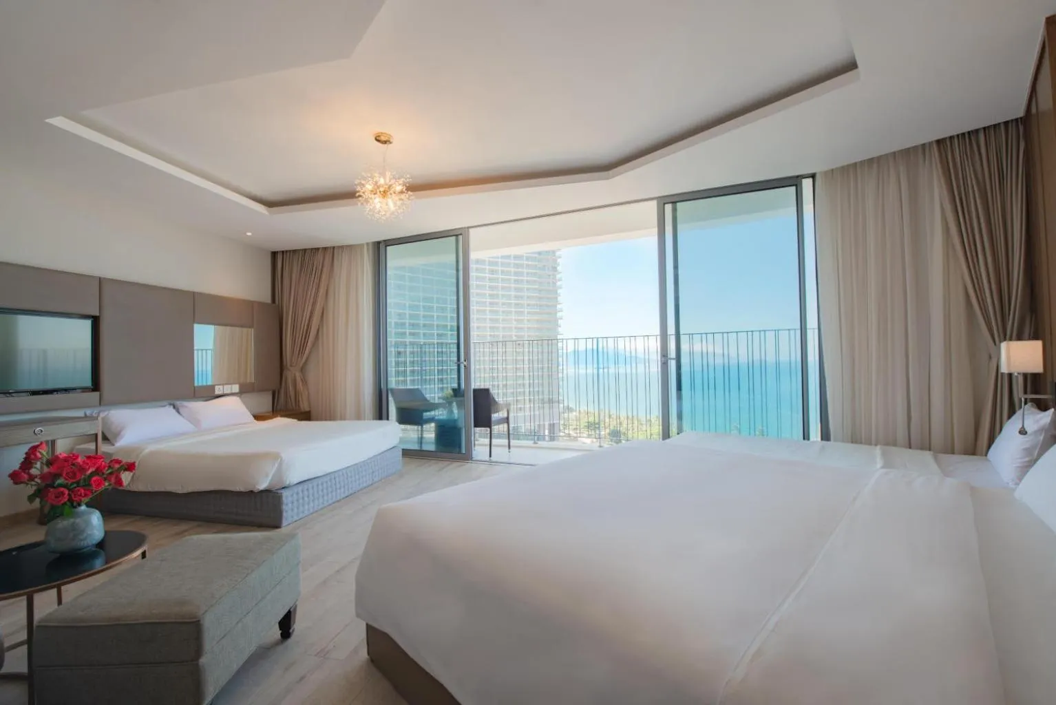 Bed in PANORAMA Condotel by HLG