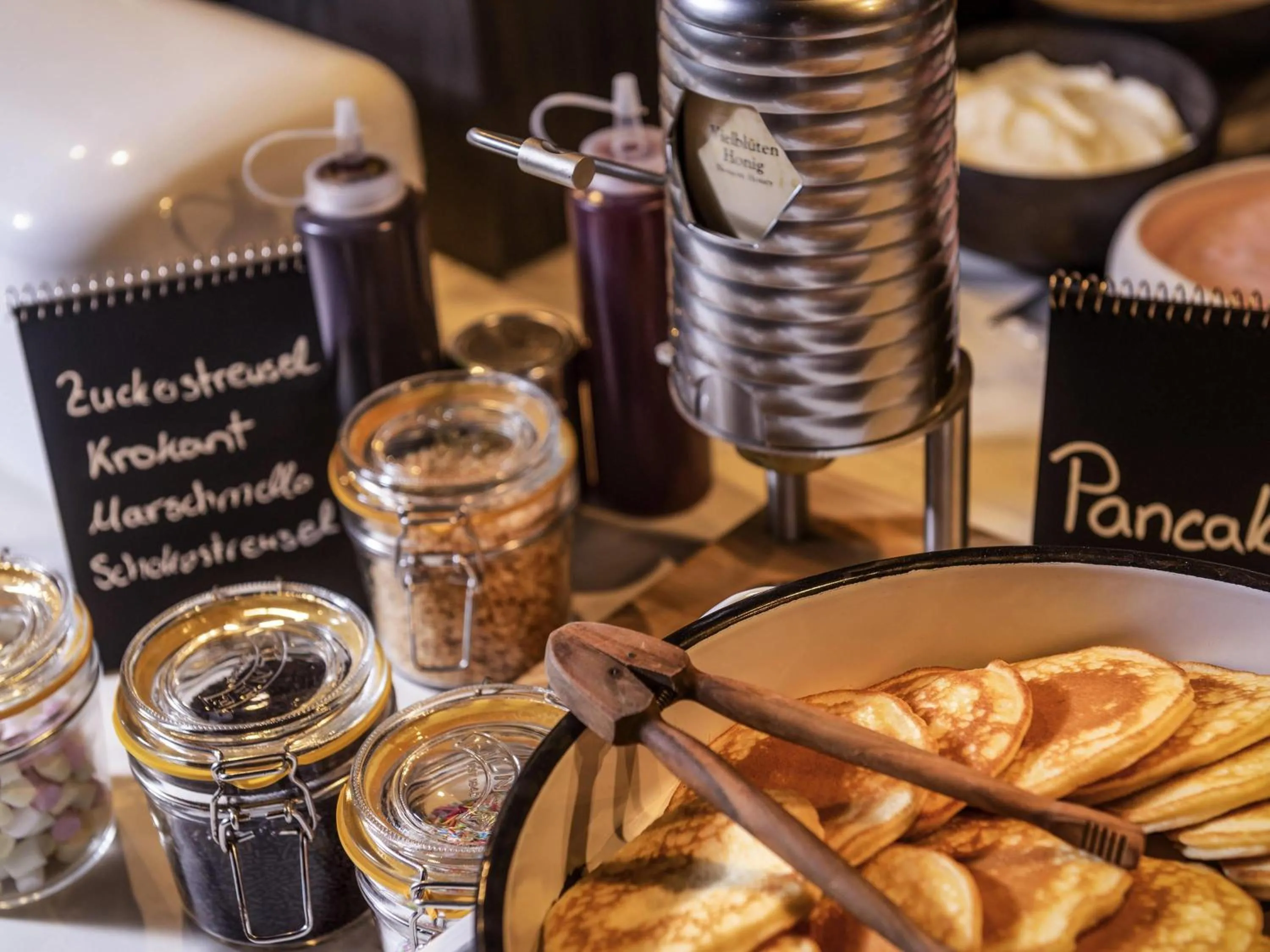 Breakfast in ibis Styles Berlin Treptow