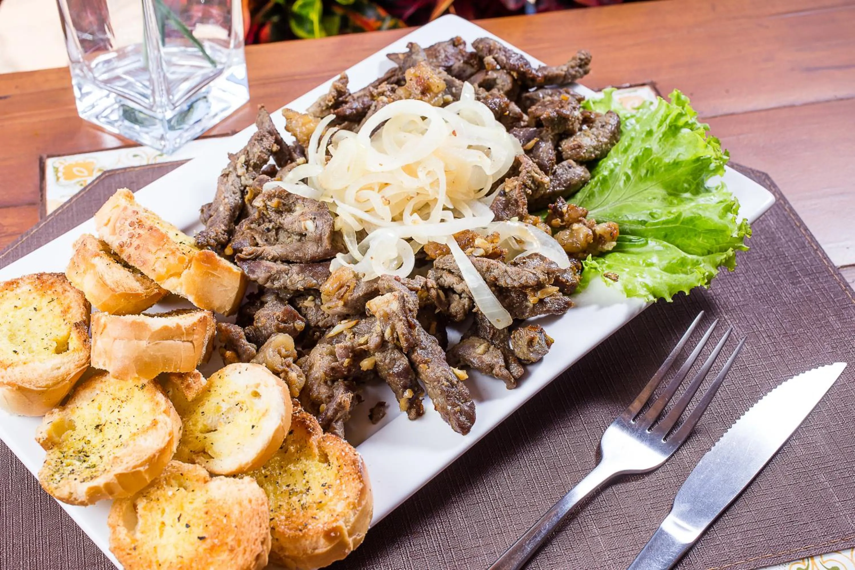 Restaurant/places to eat in Ville Hotel Gramadão