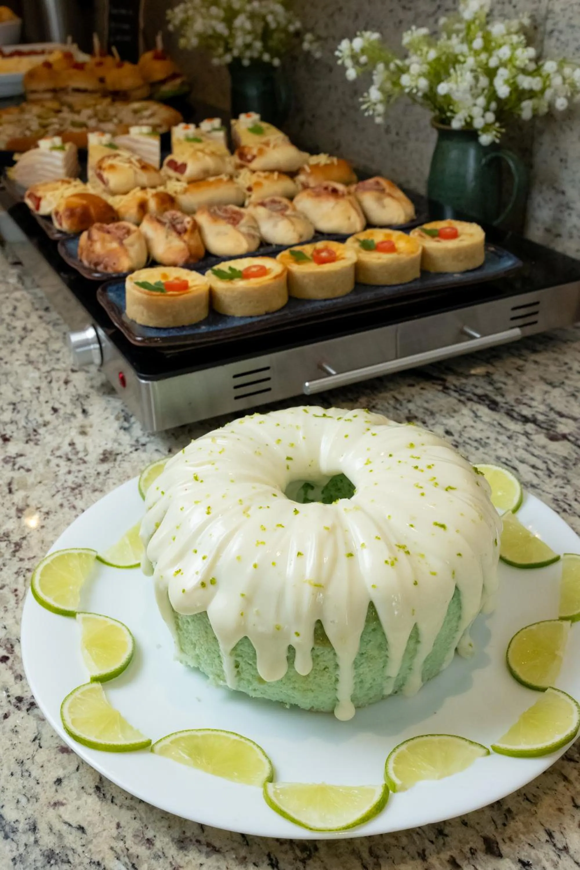 Buffet breakfast in Ville Hotel Gramadão