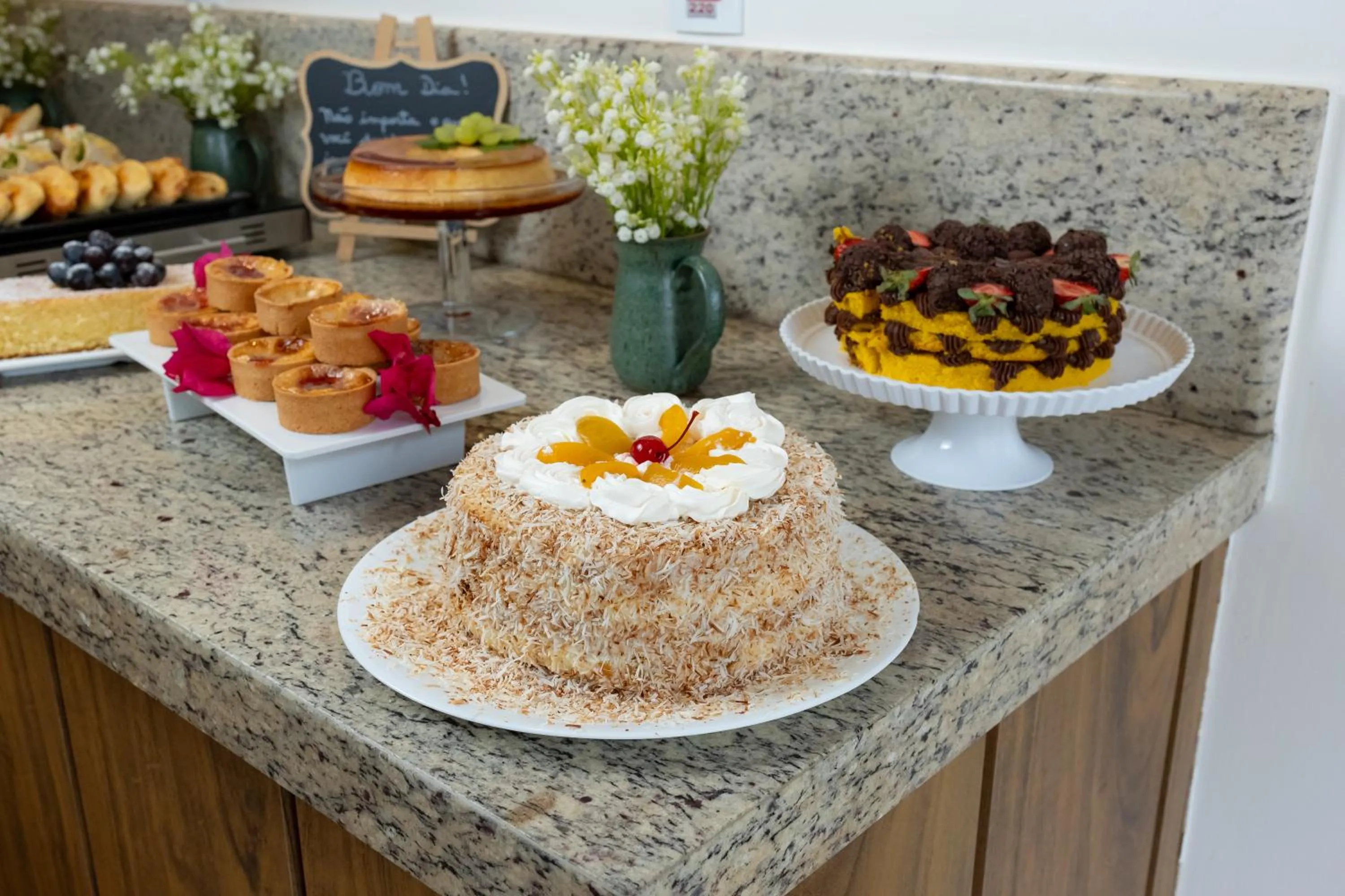 Food and drinks in Ville Hotel Gramadão