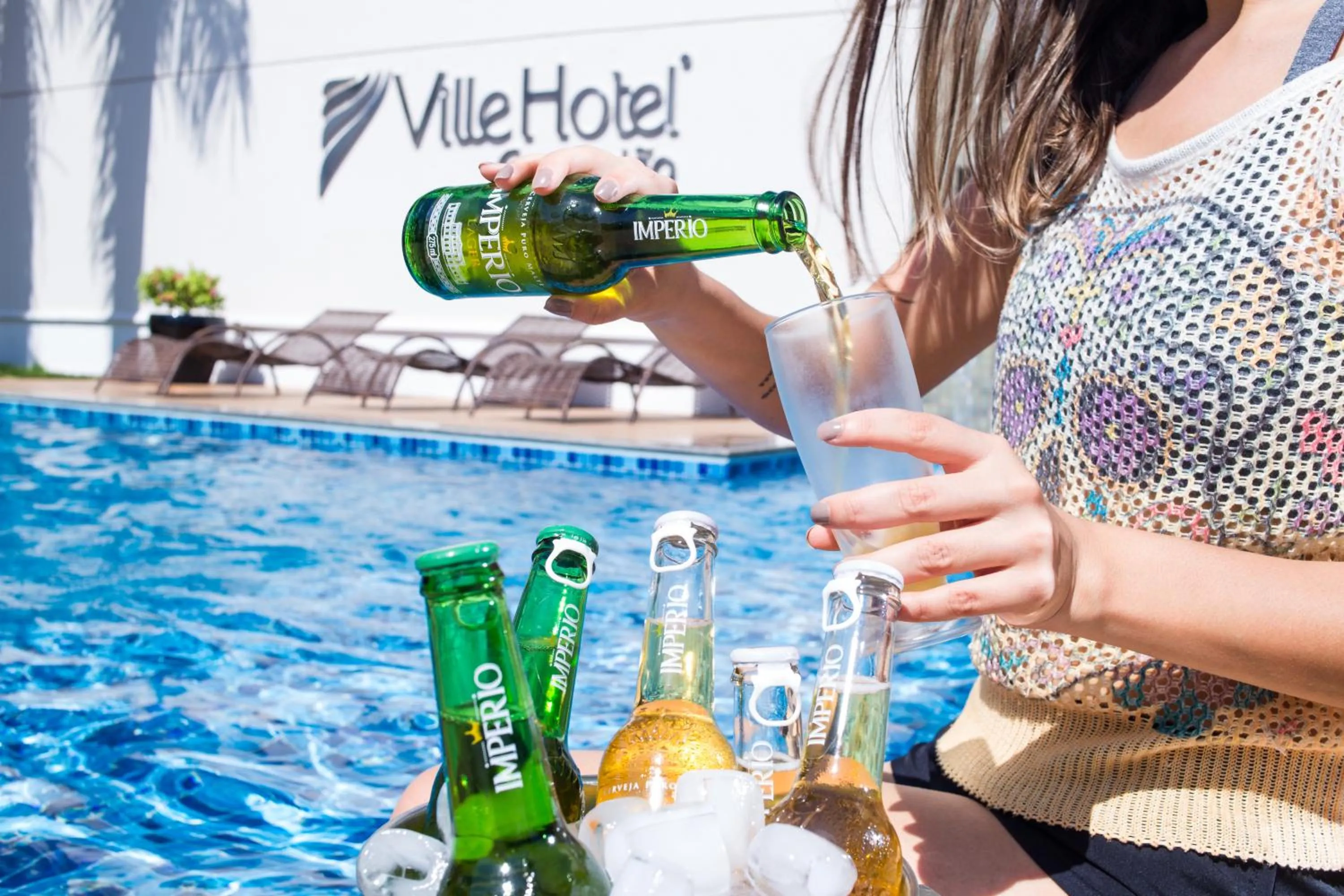 People in Ville Hotel Gramadão