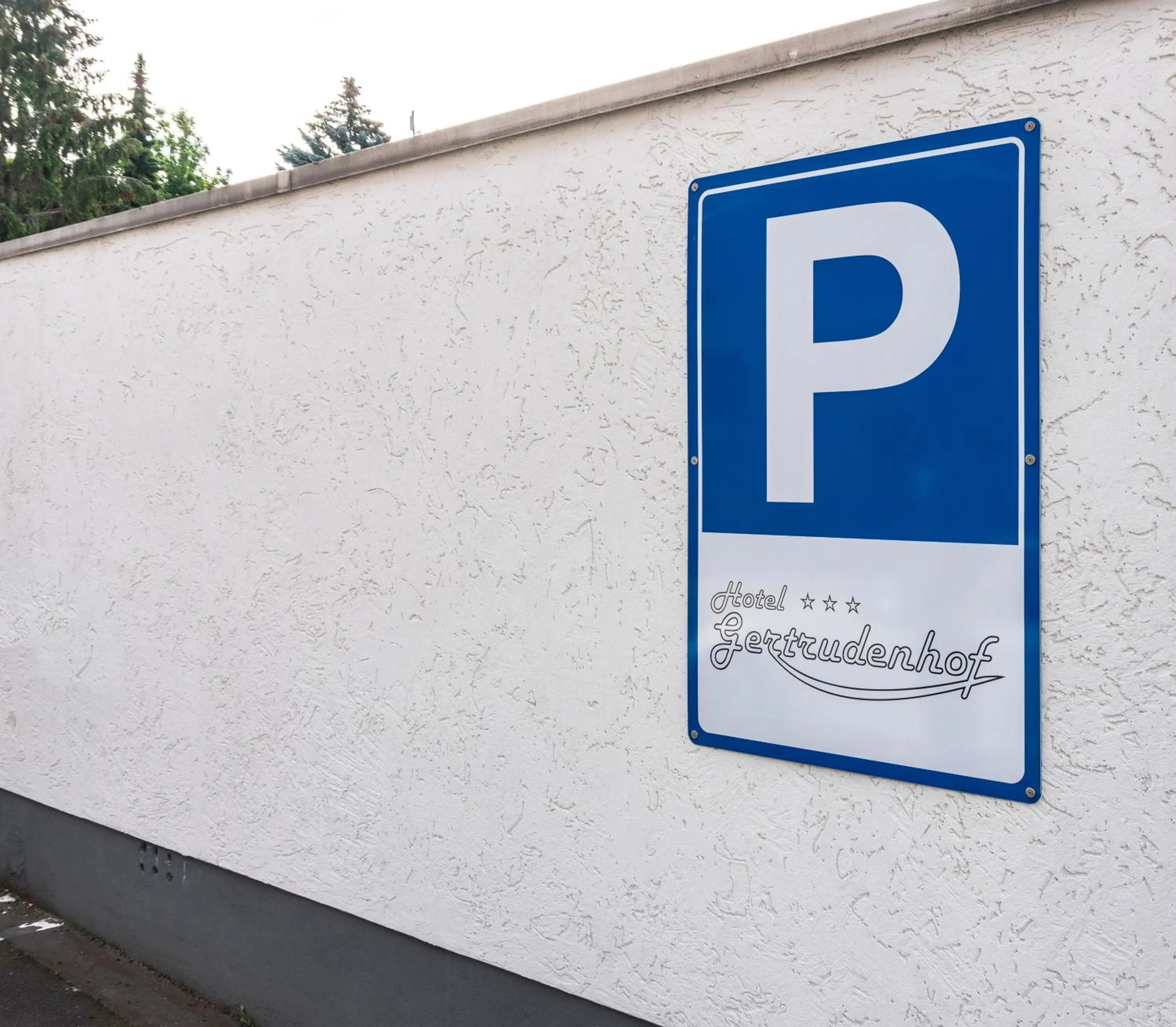 Property logo or sign in Hotel Gertrudenhof