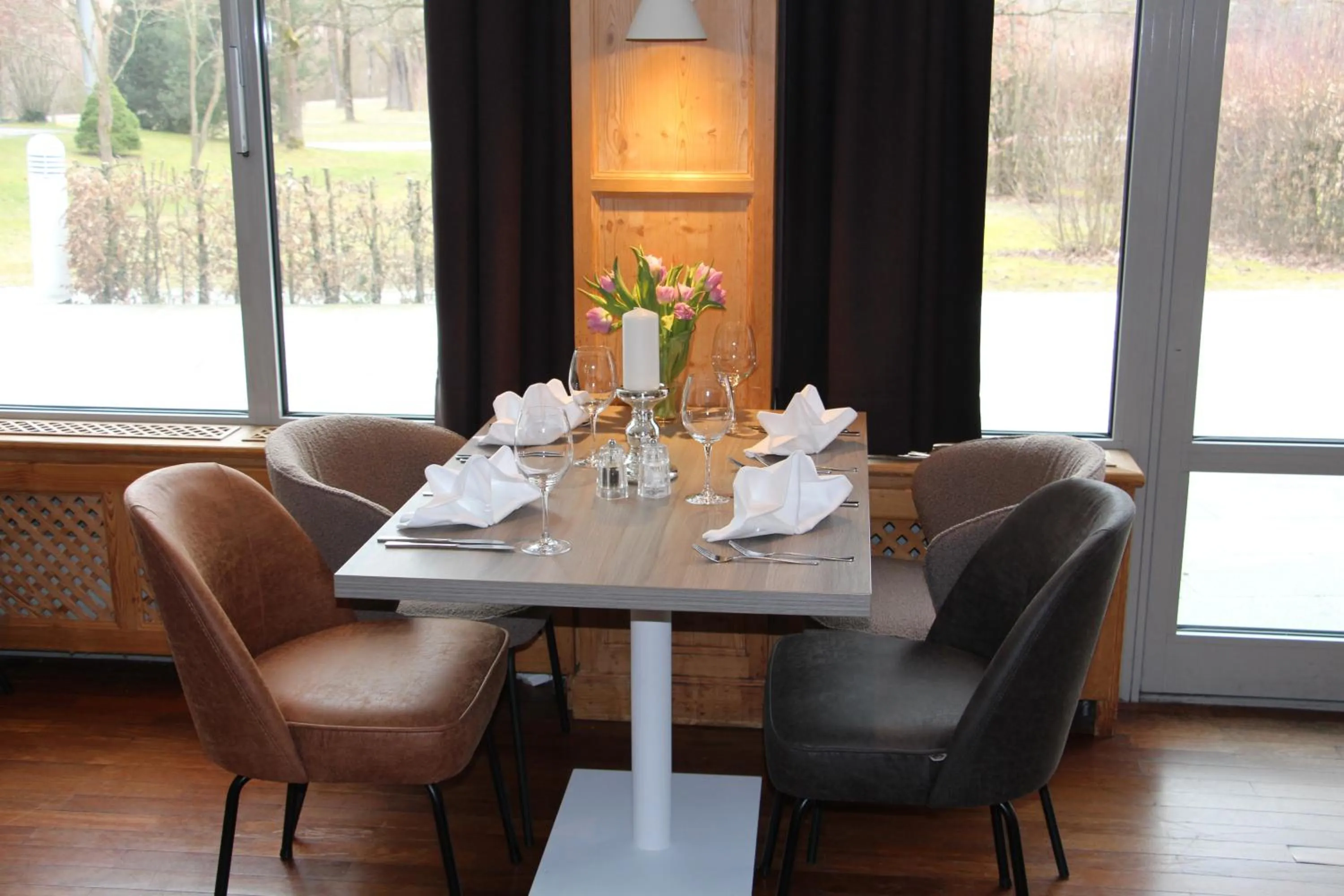 Restaurant/places to eat in SCOTTY & PAUL Hotel Deggendorf