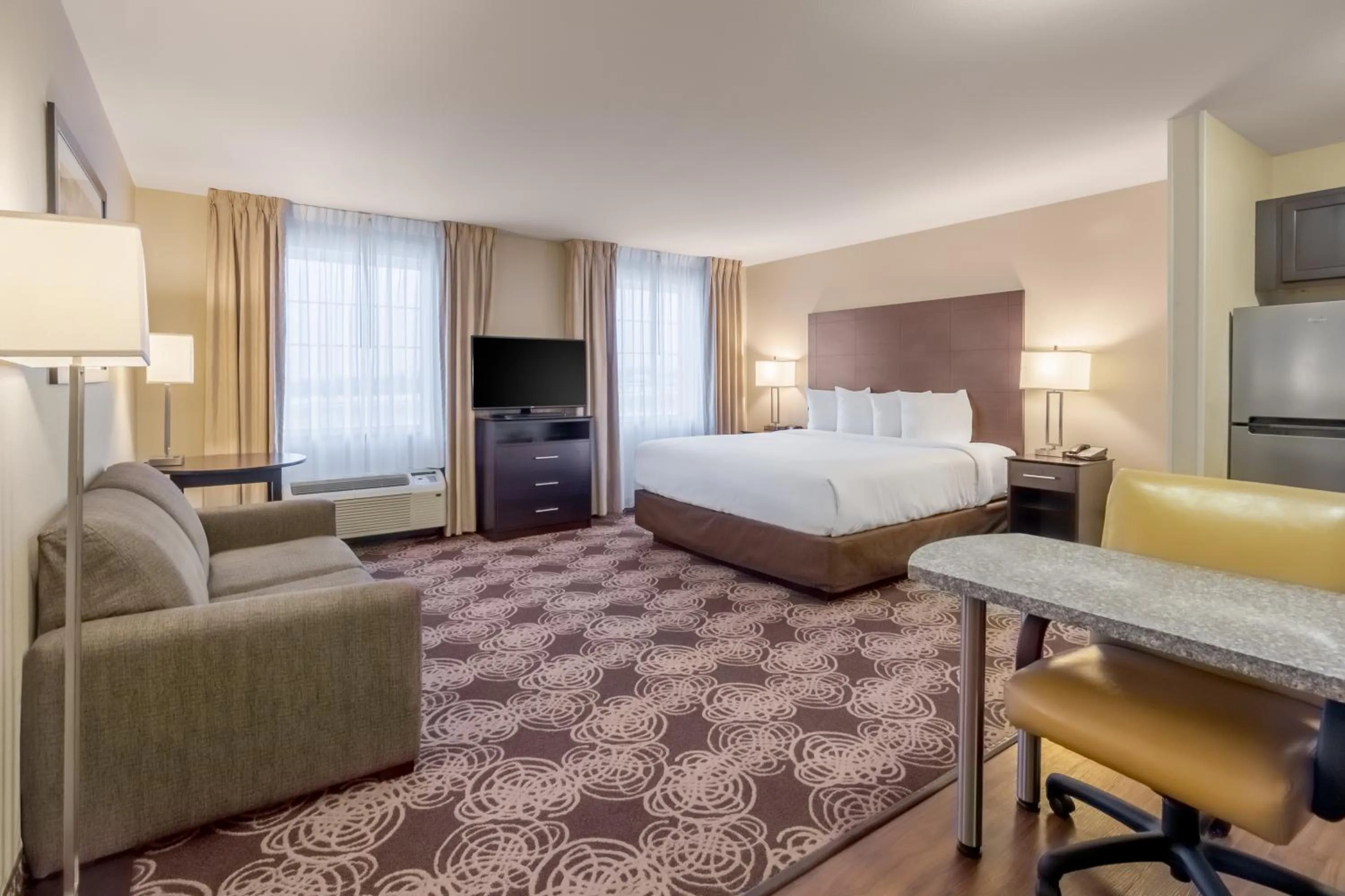 Bed in Landmark Suites - Williston