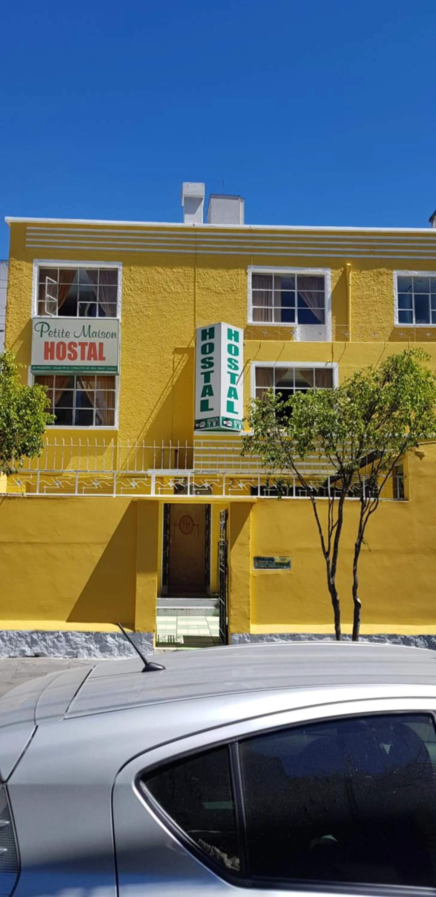 Property building in Petite Maison