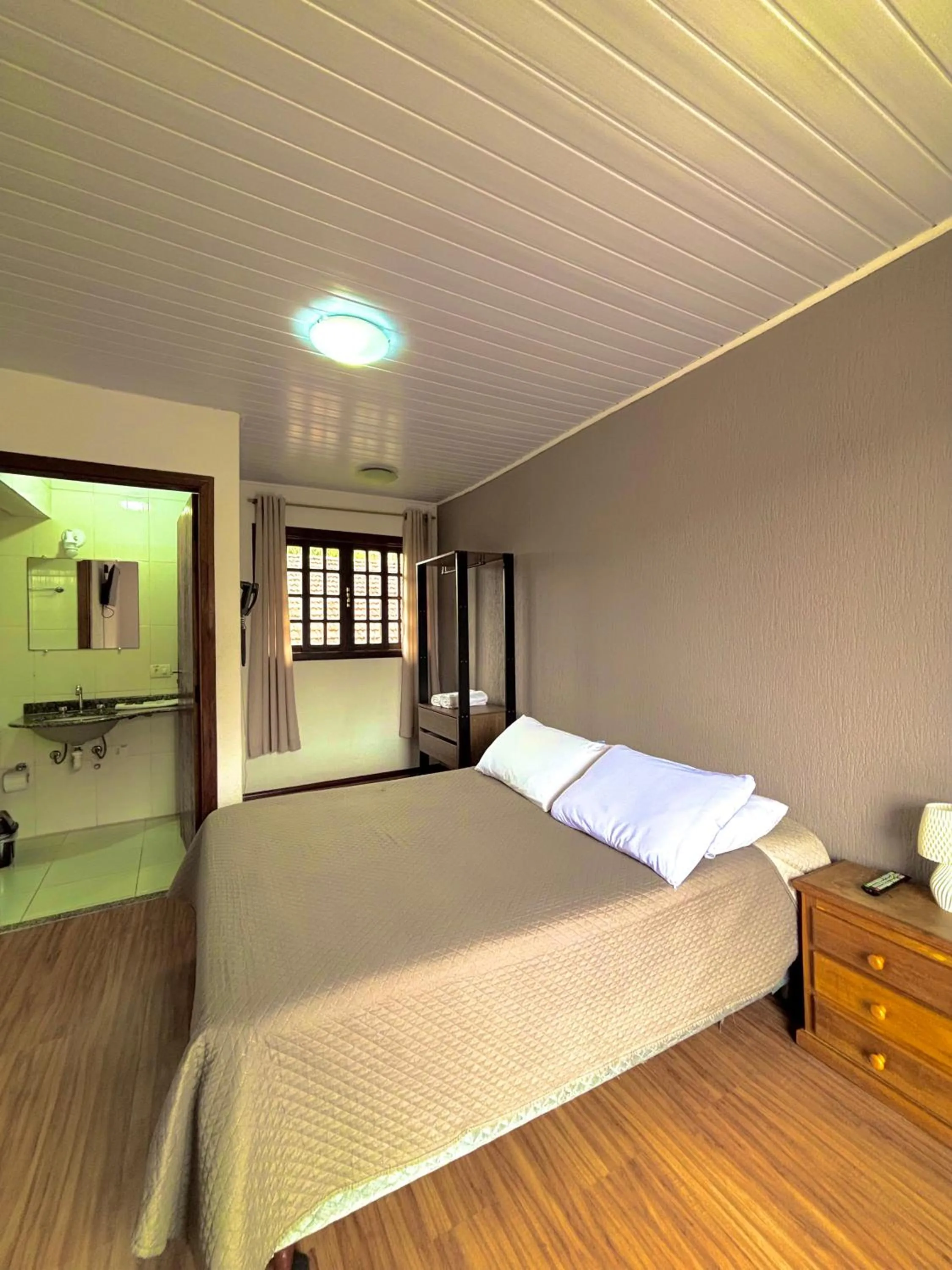 Bedroom, Bed in Pousada Portal da Serra