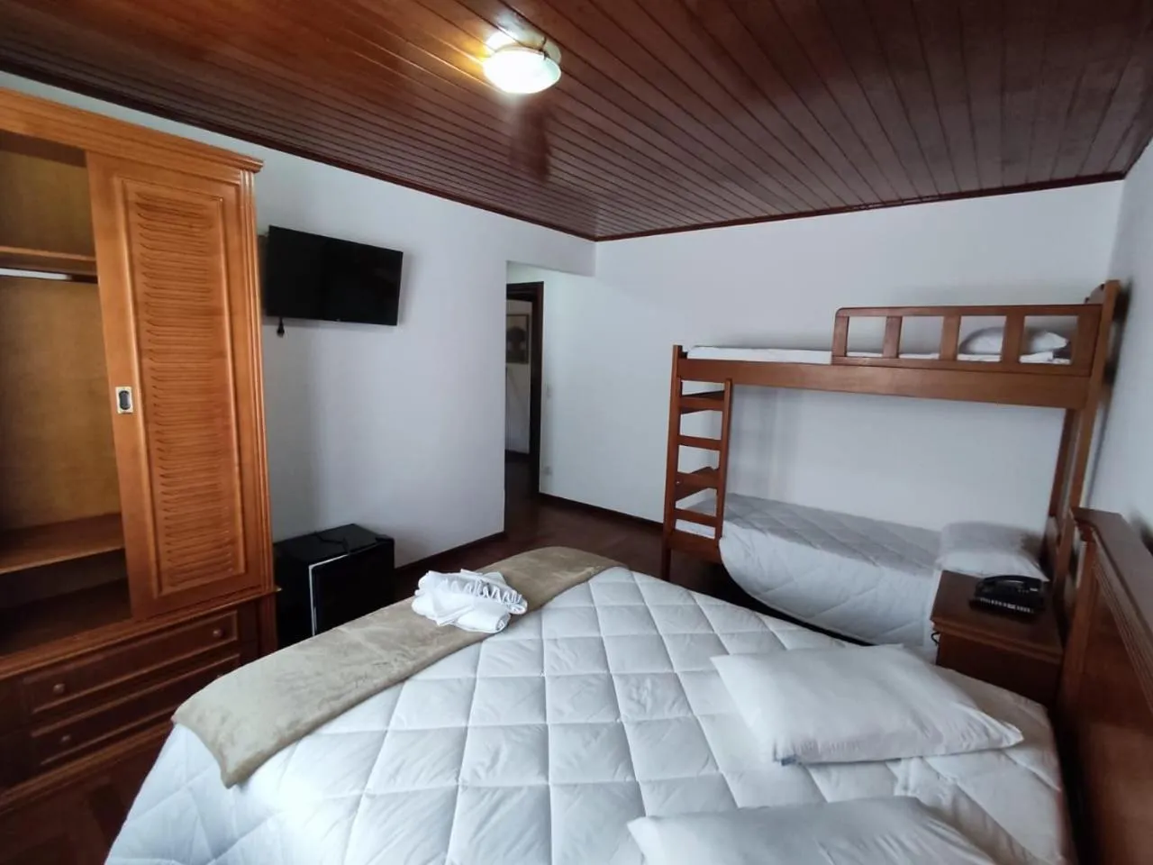 Photo of the whole room, Bed in Pousada Portal da Serra