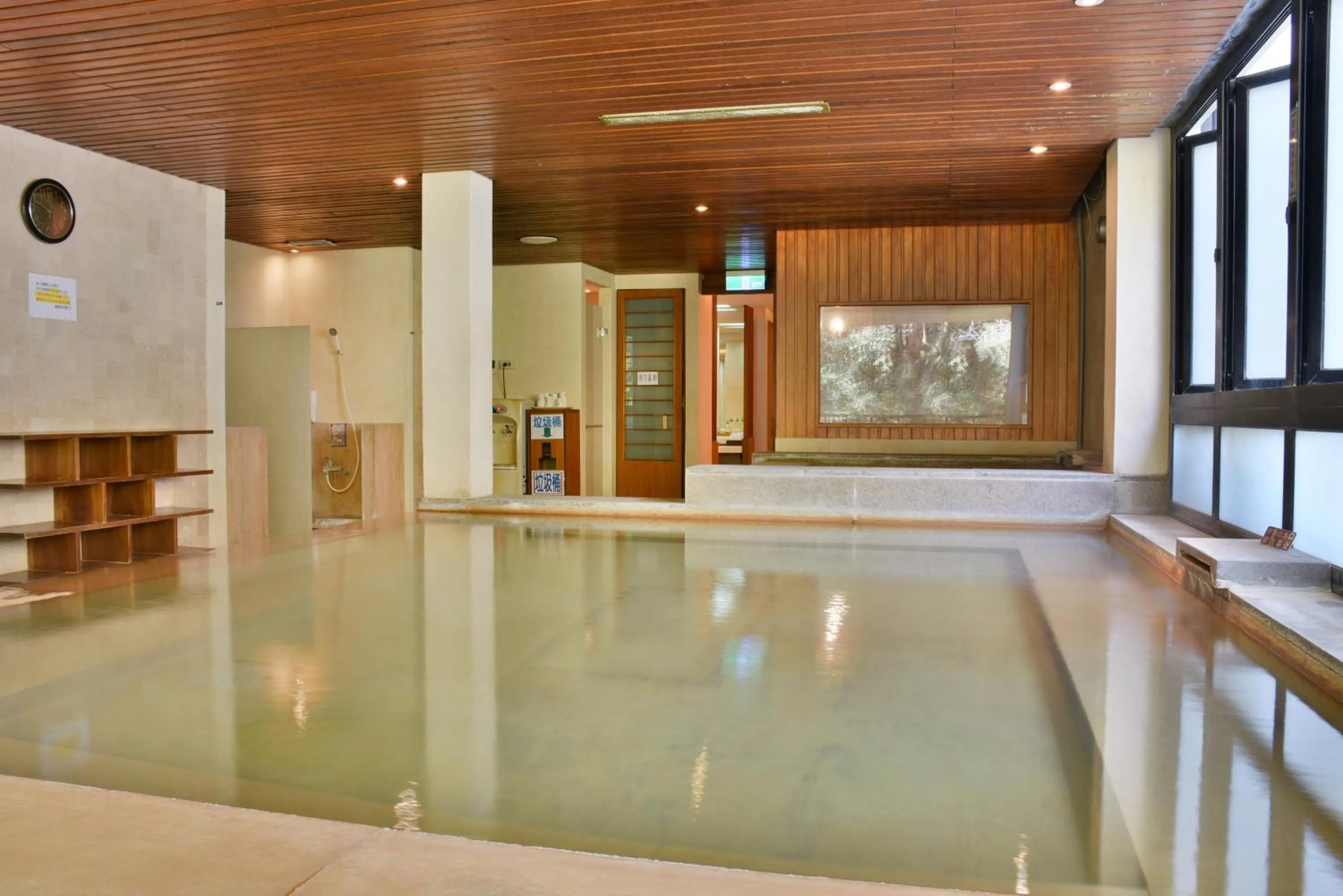 Hot Spring Bath in Honey Moon Hotel