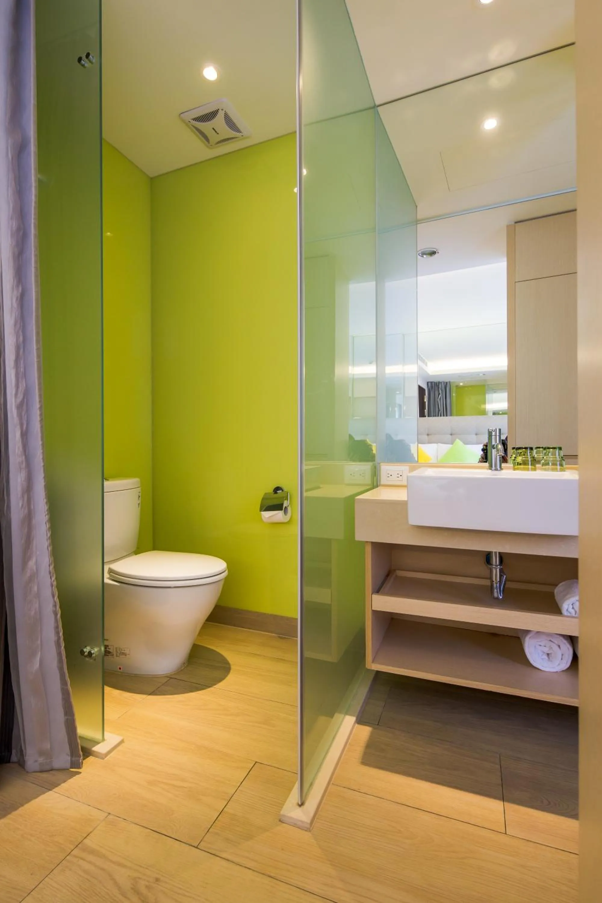 Toilet in Crystal Inn Sun Moon Lake