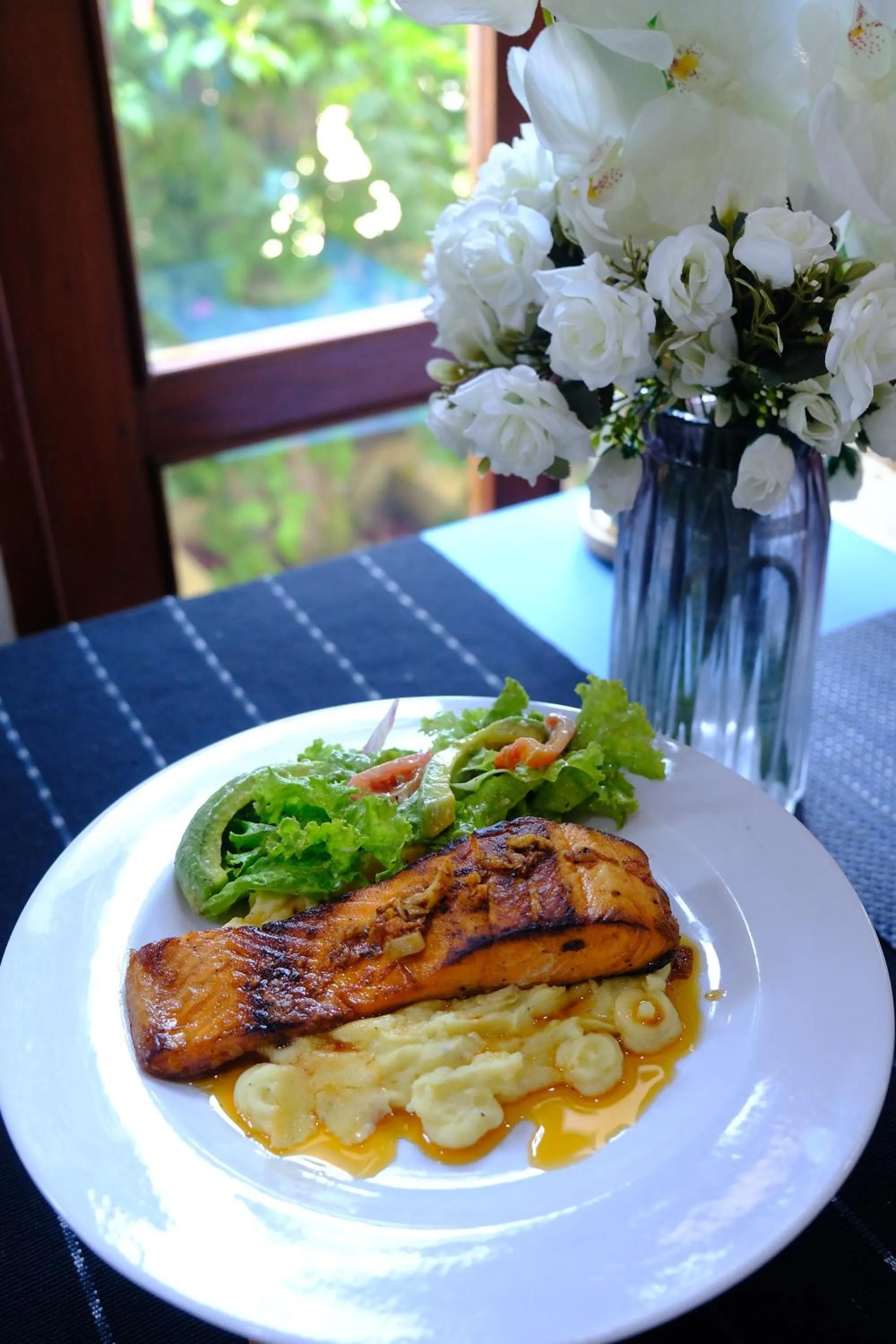 Food in Arbiru Beach Resort