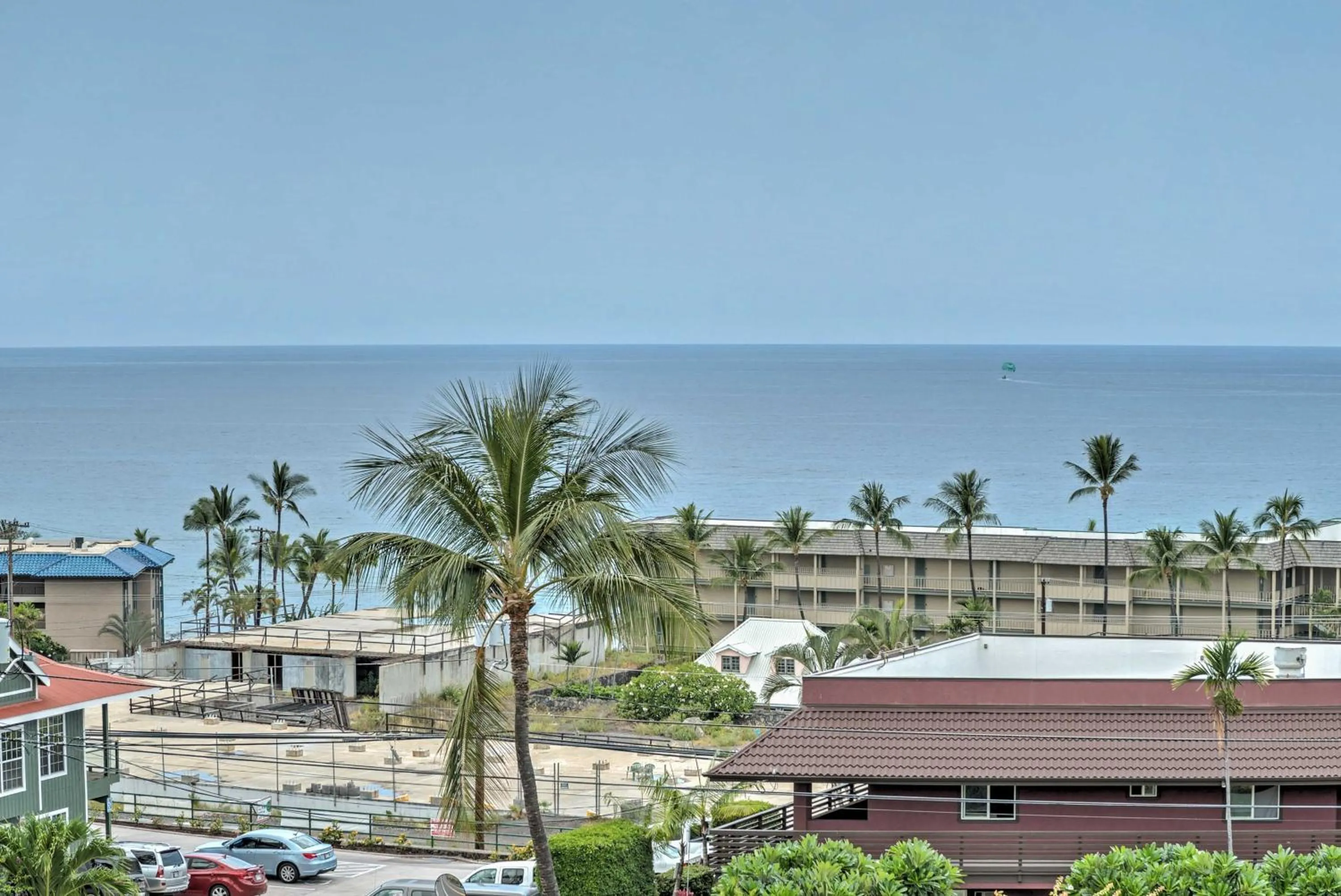 Kona Pacific Top Floor Retreat Ocean View and Pool!