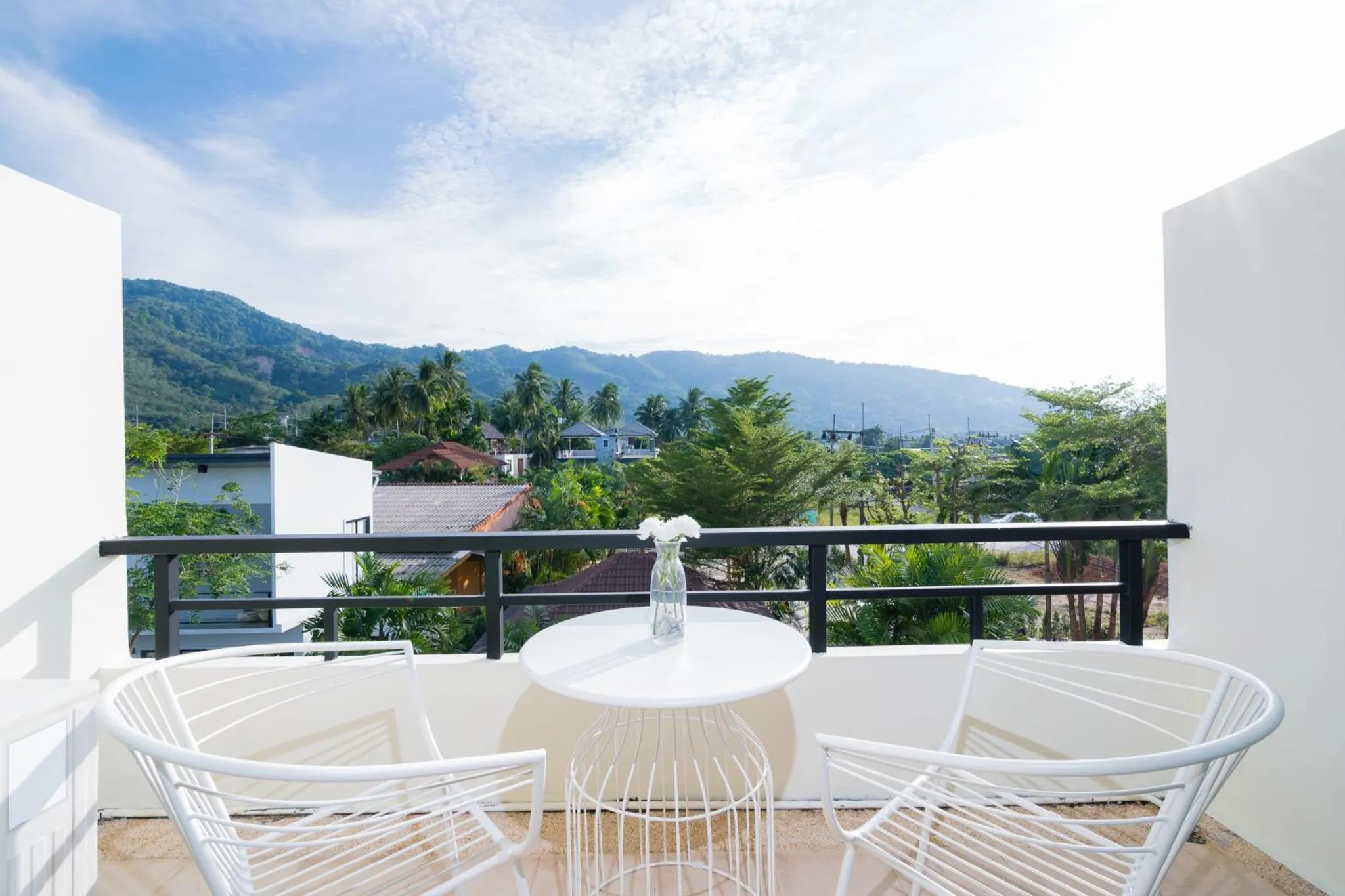 Hill Myna Holiday Park & Cafe