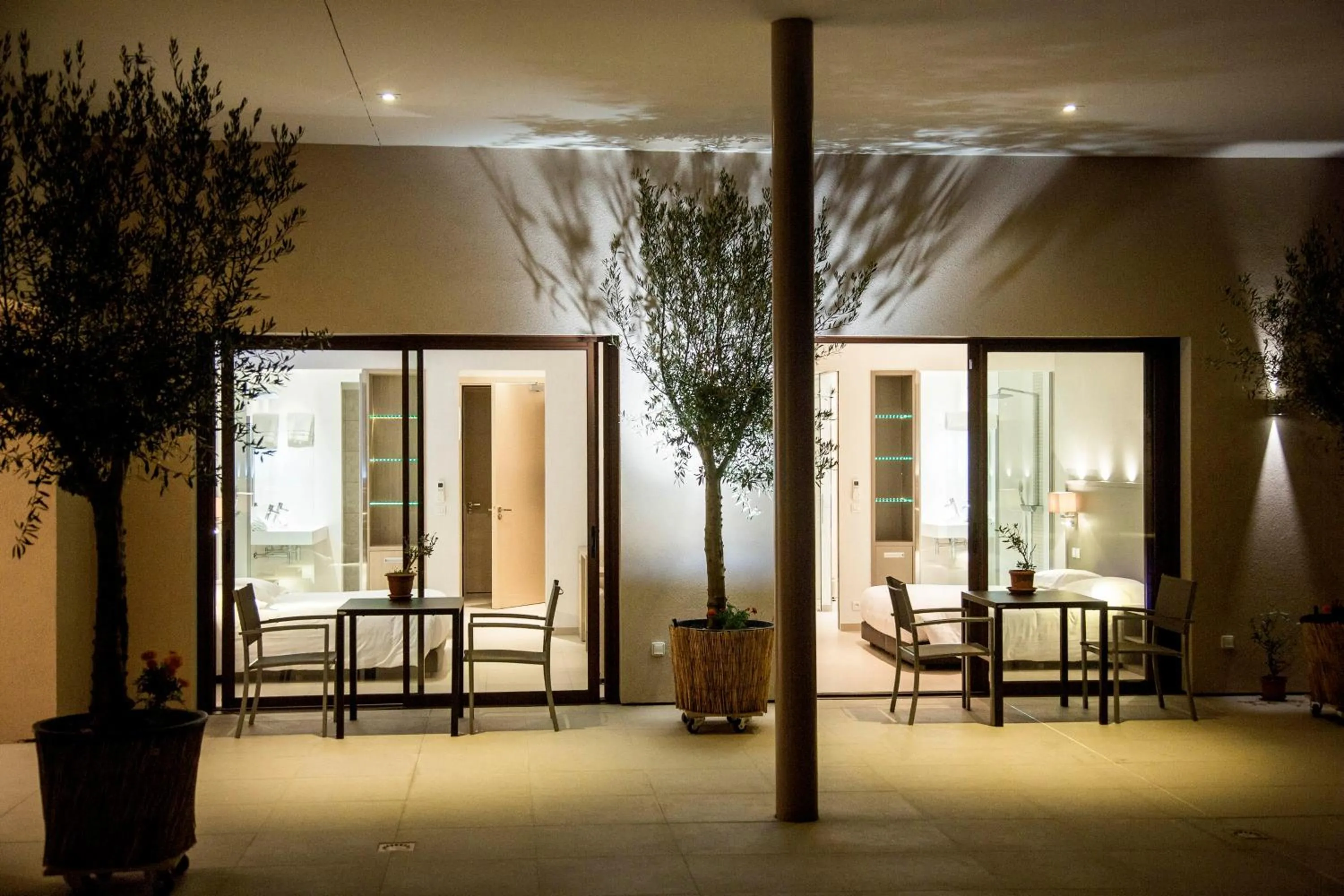 Patio in Seventeen Hotel