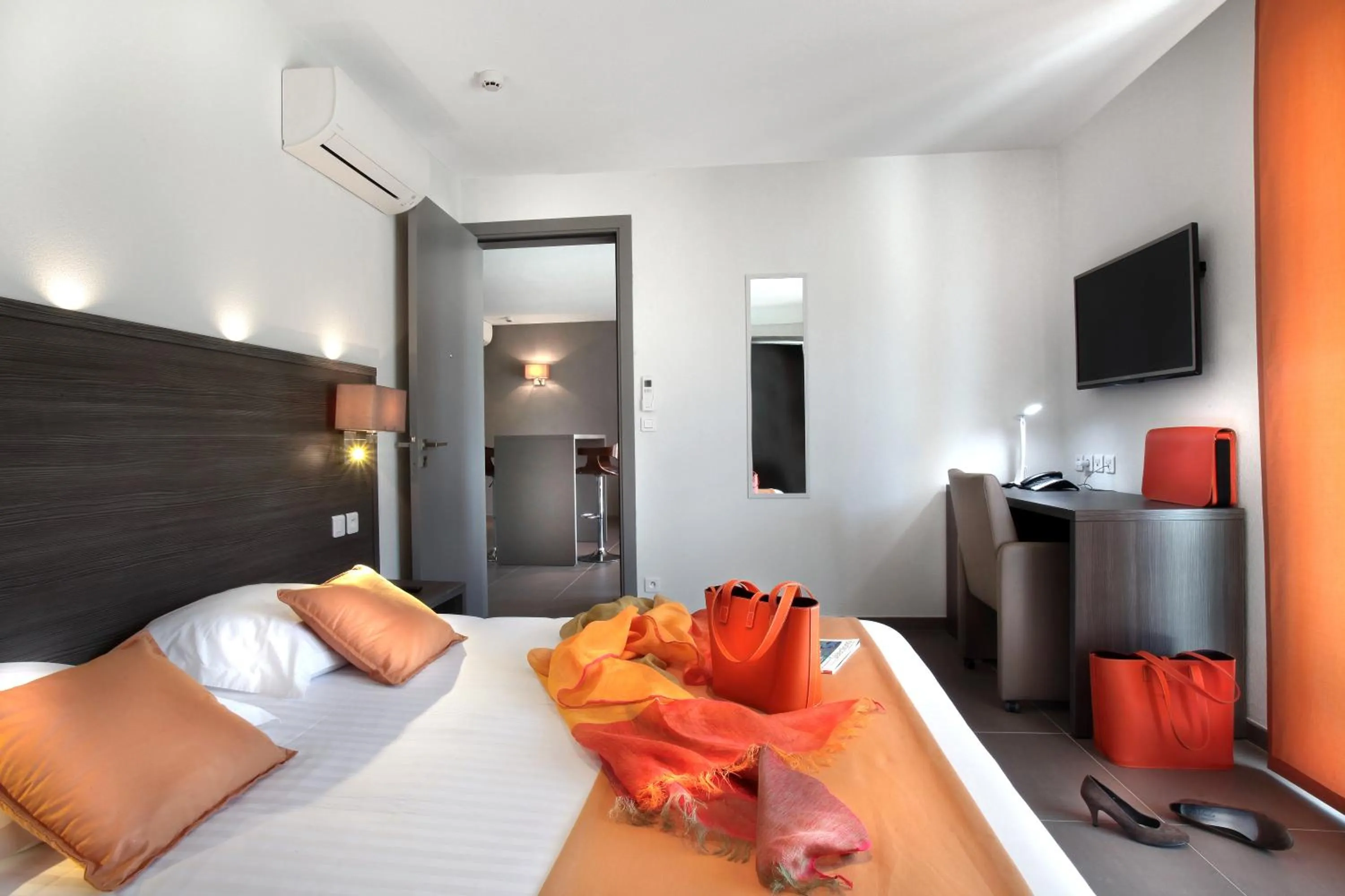 Bed in Seventeen Hotel