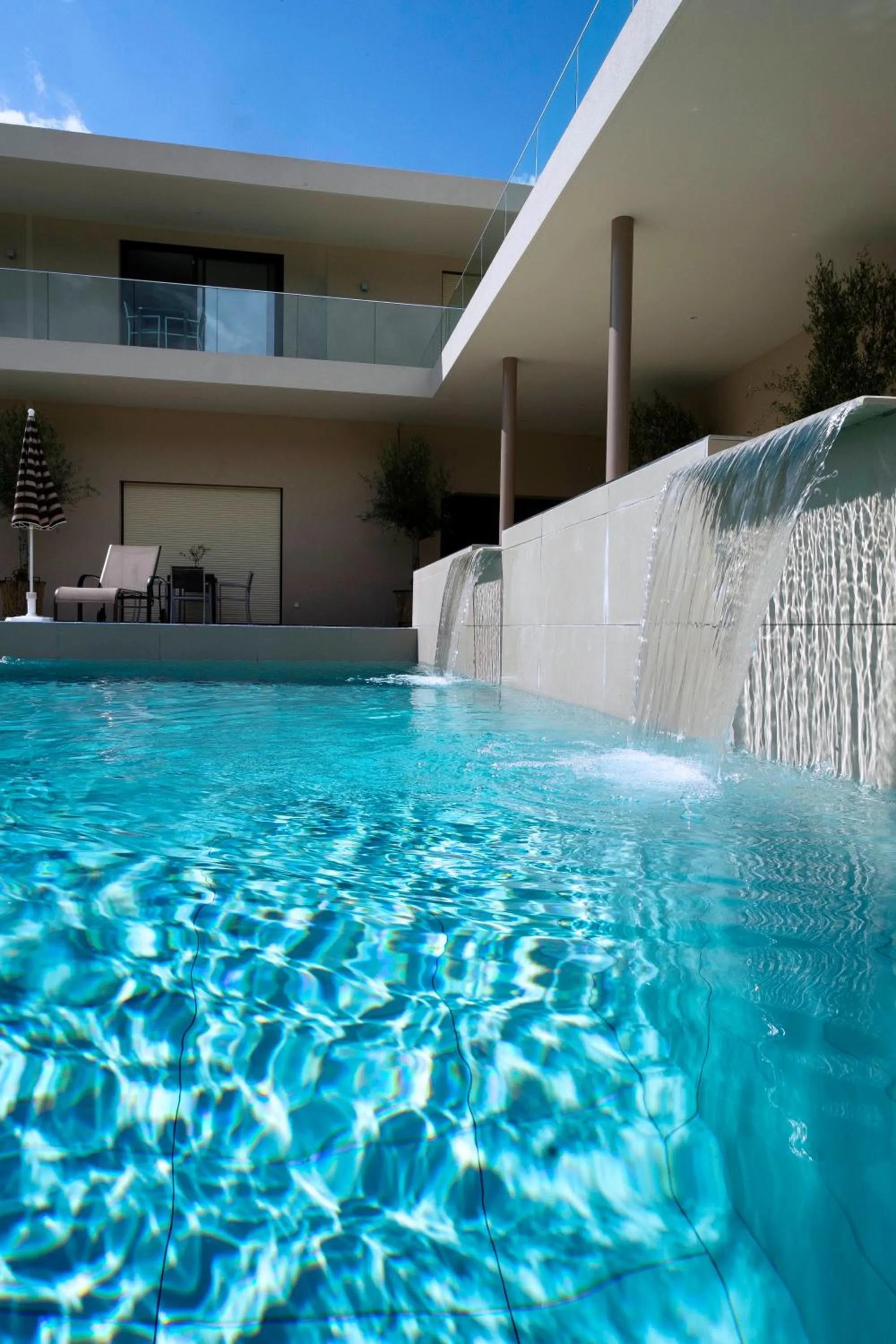 Pool view in Seventeen Hotel