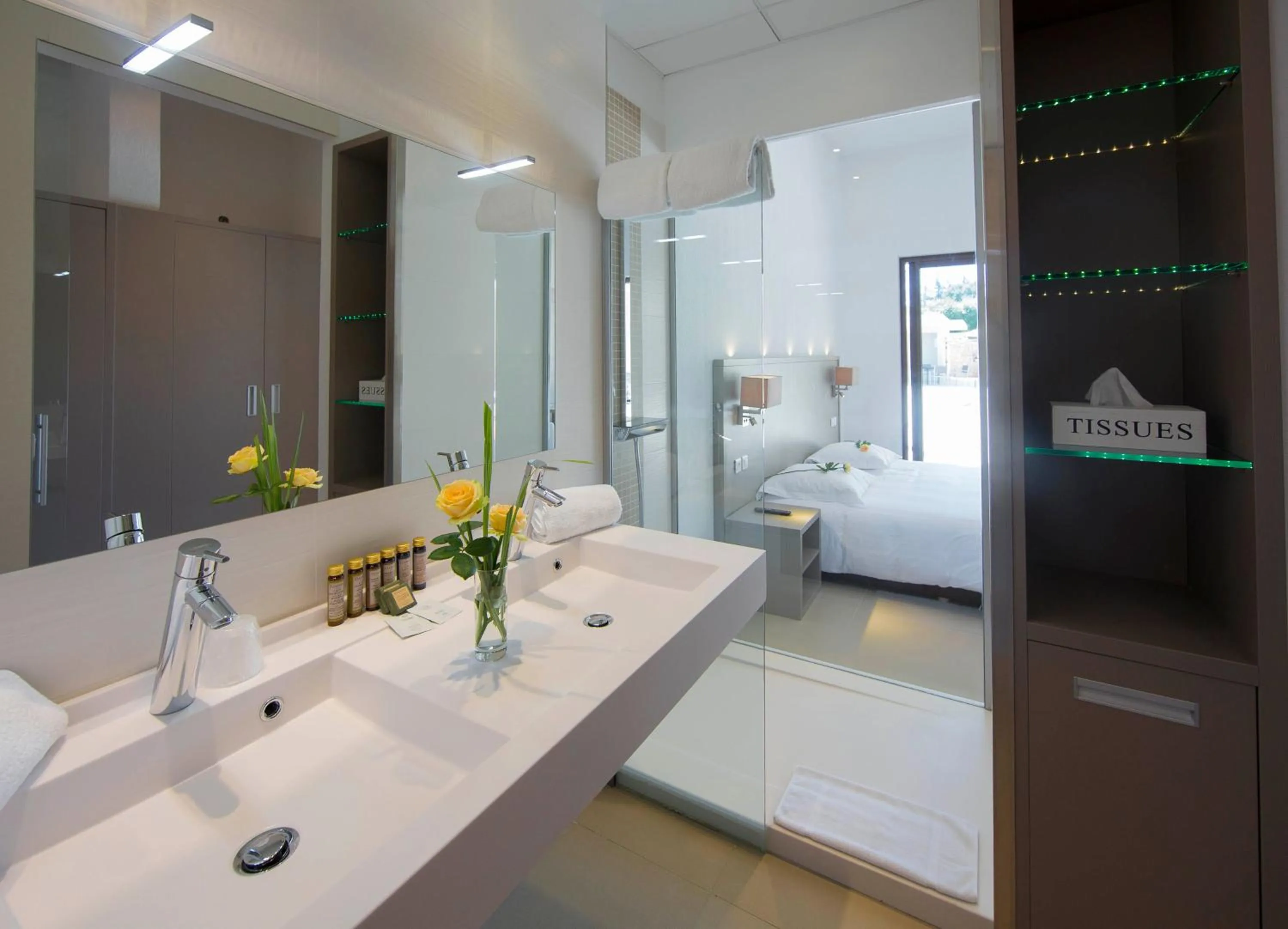 Bathroom in Seventeen Hotel