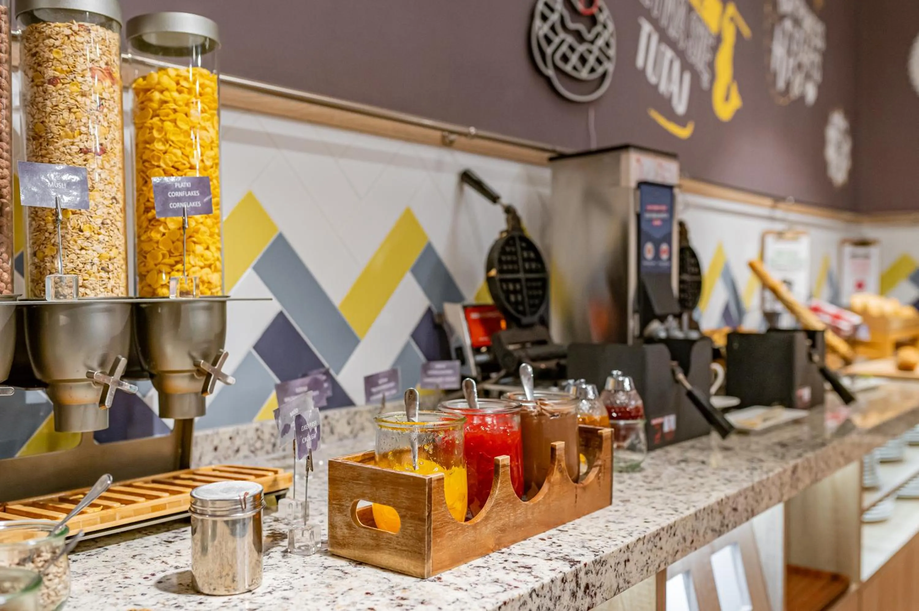 Breakfast in Hampton by Hilton Warsaw Airport