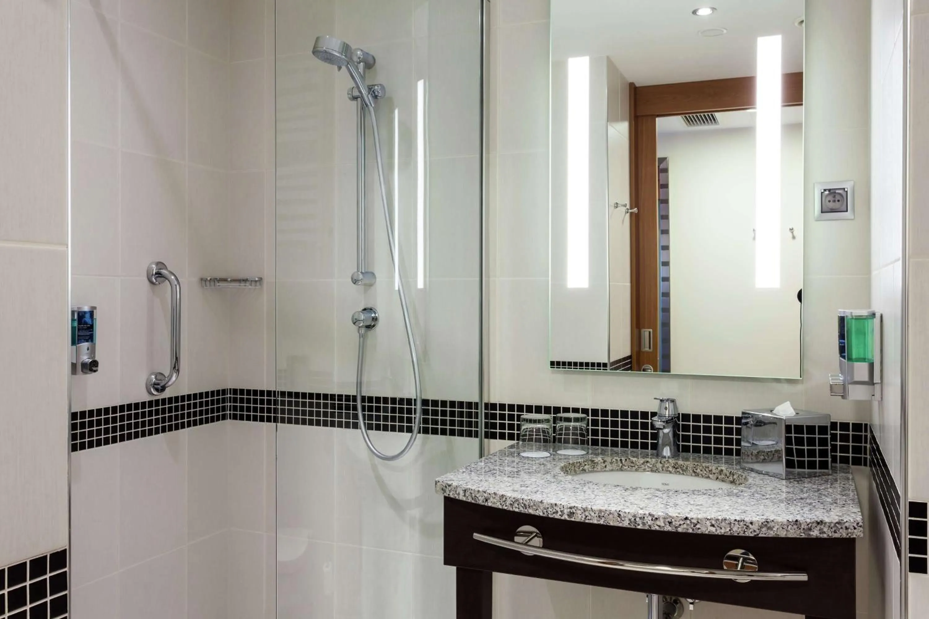 Bathroom in Hampton by Hilton Warsaw Airport