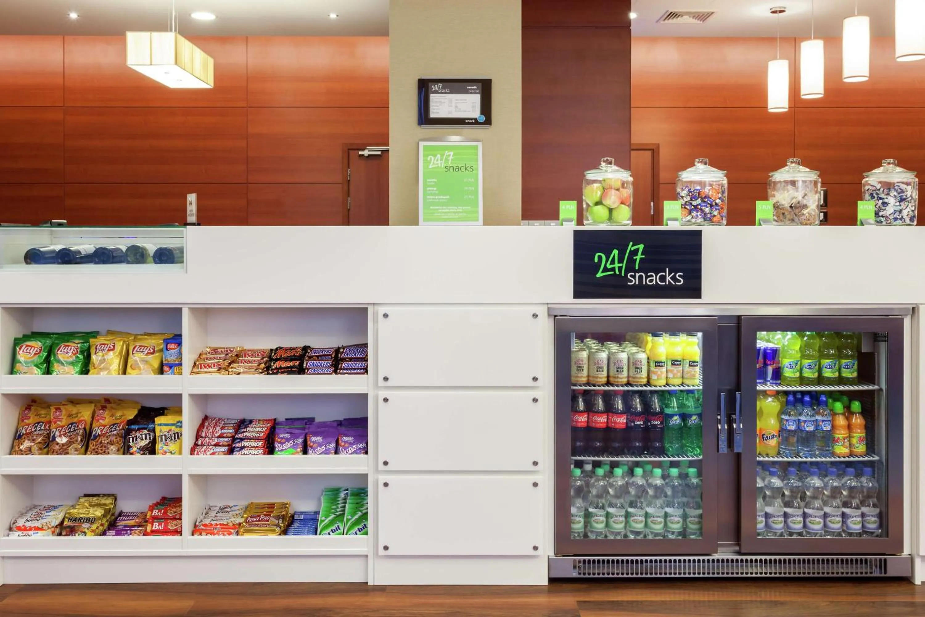 Restaurant/places to eat in Hampton by Hilton Warsaw Airport