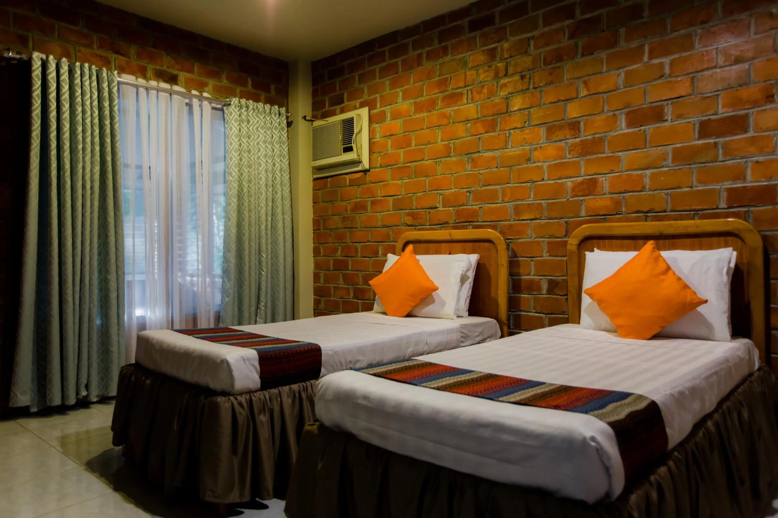 Bathroom, Bed in Malagos Garden Resort